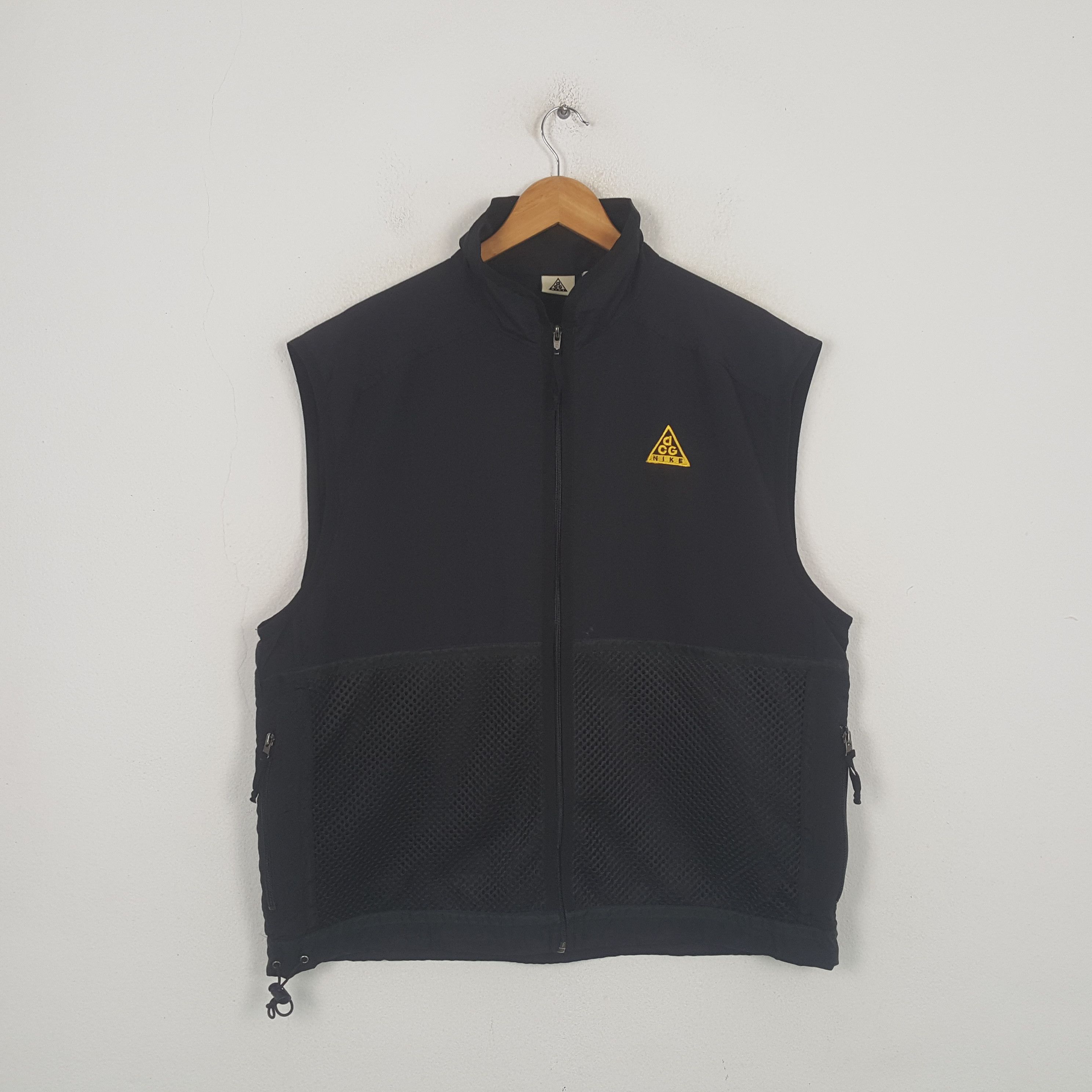 Nike Vintage ACC Nike Sportswear Style Vest C294N33 Size US L / EU 52-54 / 3 - 1 Thumbnail