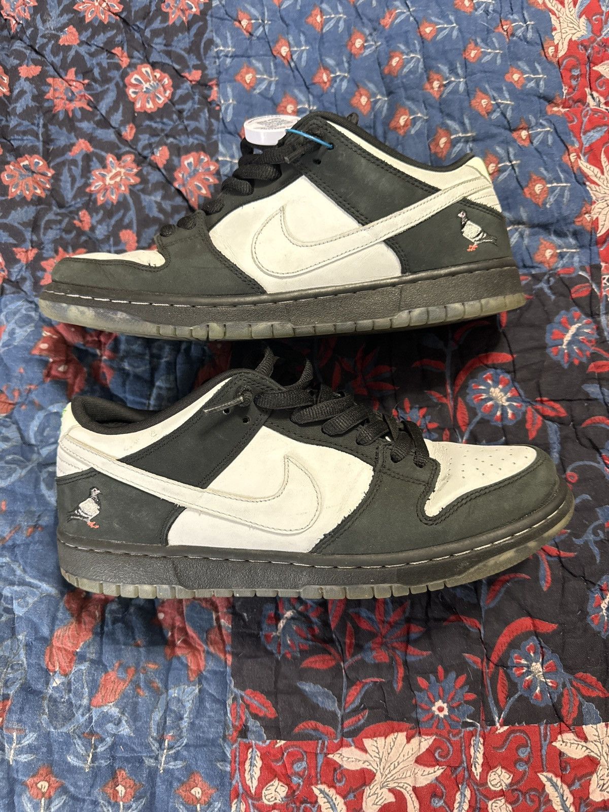 Nike Nike SB Dunk Low Staple Panda Pigeon Size US 9.5 / EU 42-43 - 3 Thumbnail