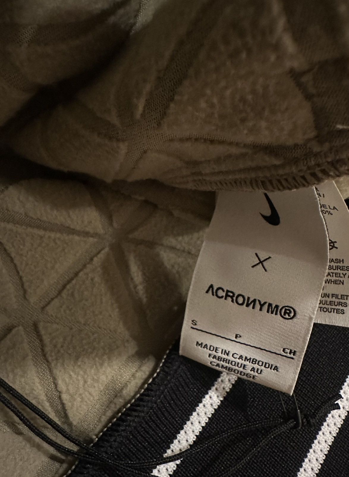 Acronym Nike x Acronym Knit Jacket, Size Small -CU0469-247 NWT $300 Size US S / EU 44-46 / 1 - 4 Thumbnail