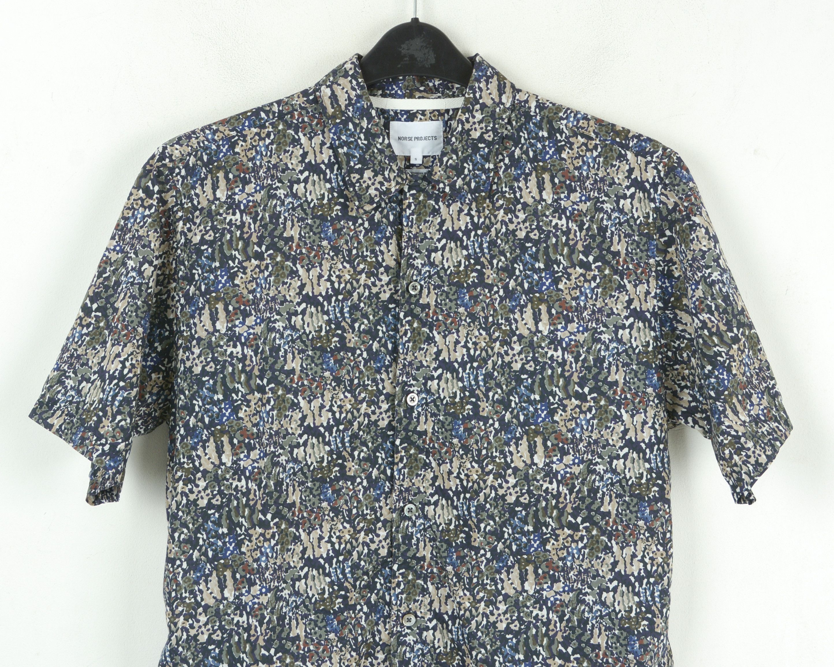 Liberty Carsten Shirt Mens S Ivy Green Liberty Print Short Sleeve Size US S / EU 44-46 / 1 - 2 Thumbnail