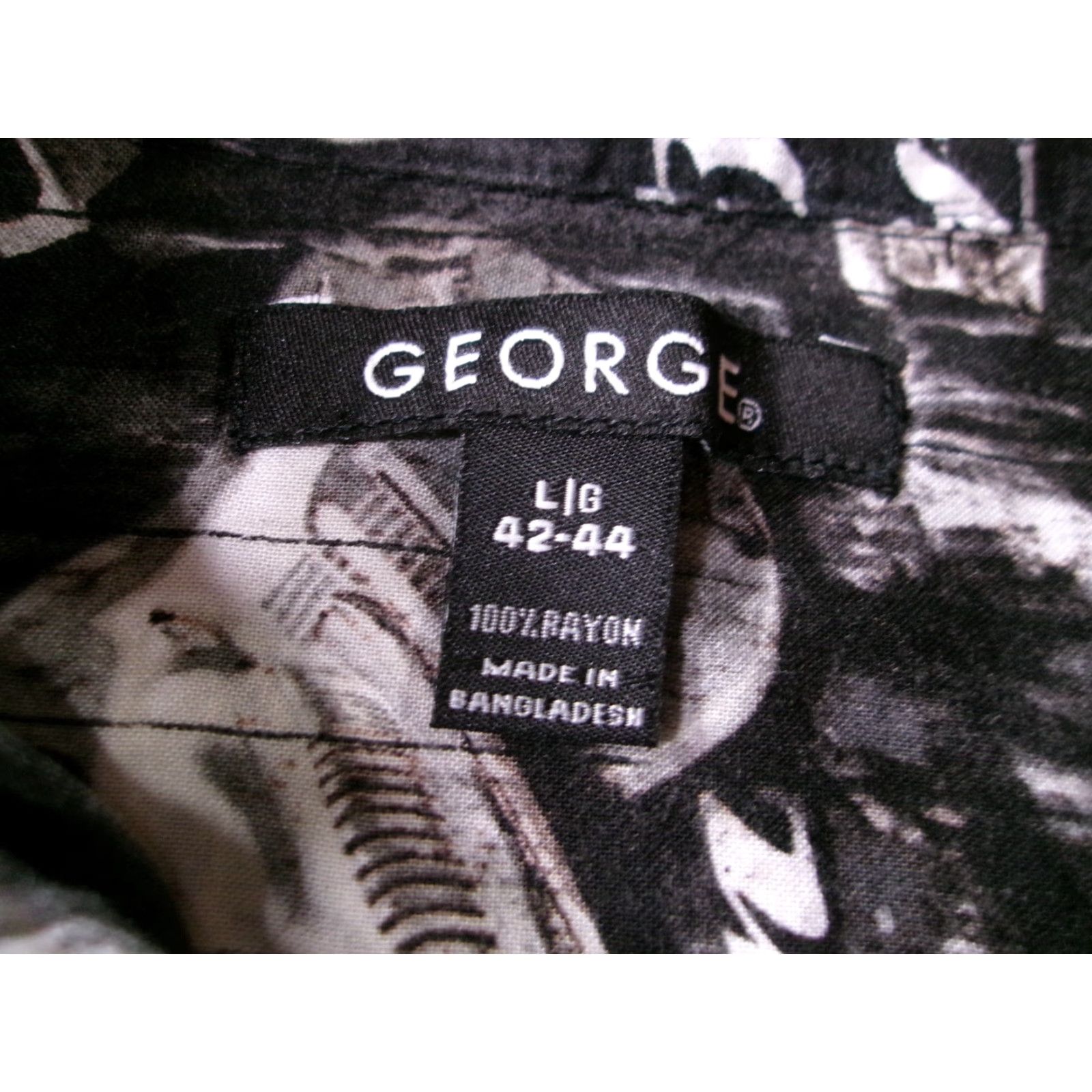 George George Men’s Casual Button-Up Shirt L Black Tropical Hawaiian Rayon Collared Short Sleeve Size US L / EU 52-54 / 3 - 7 Thumbnail