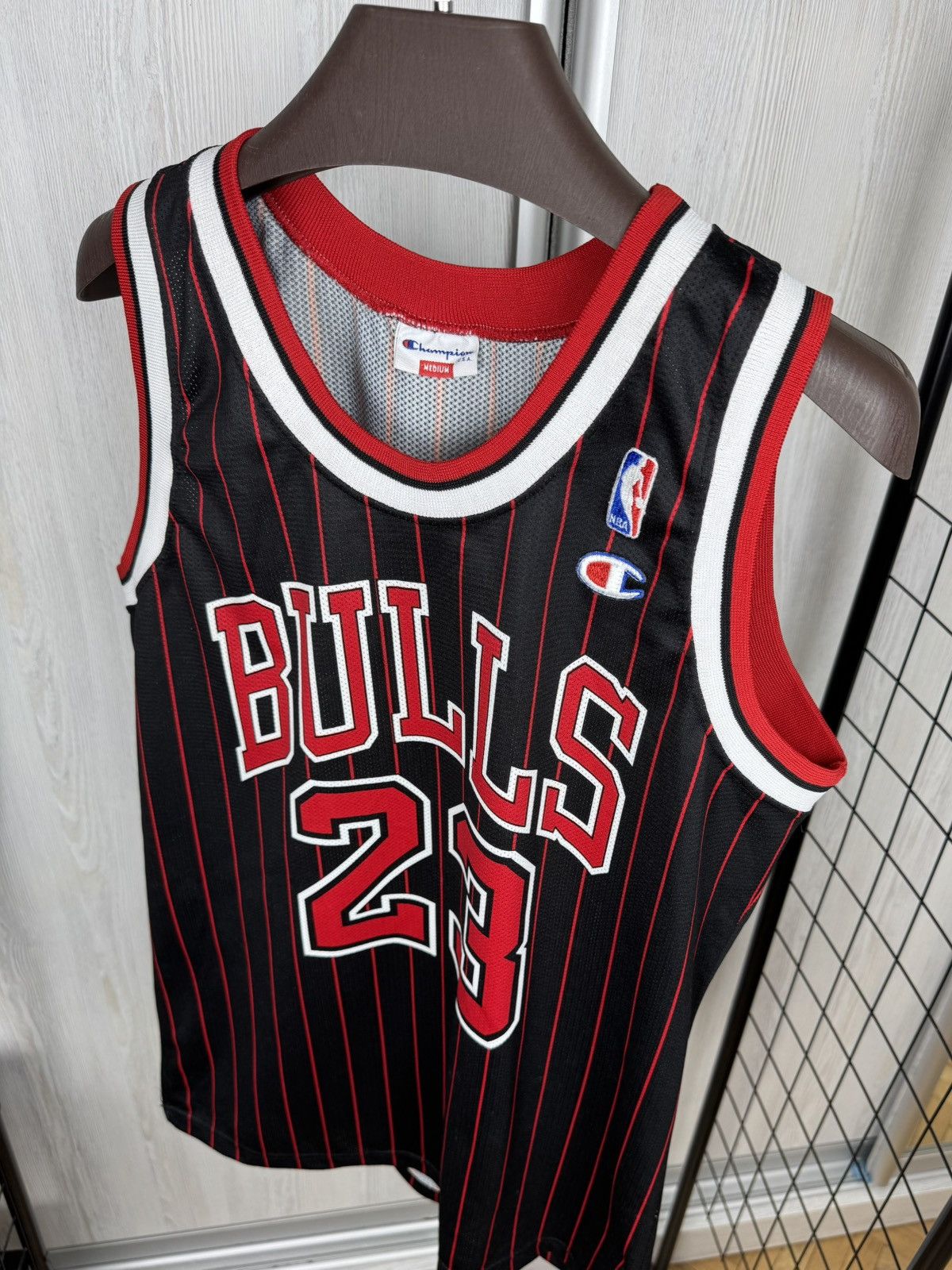 Champion MICHAEL JORDAN CHICAGO BULLS JERSEY NBA BASKETBALL CHAMPION Size US M / EU 48-50 / 2 - 6 Thumbnail