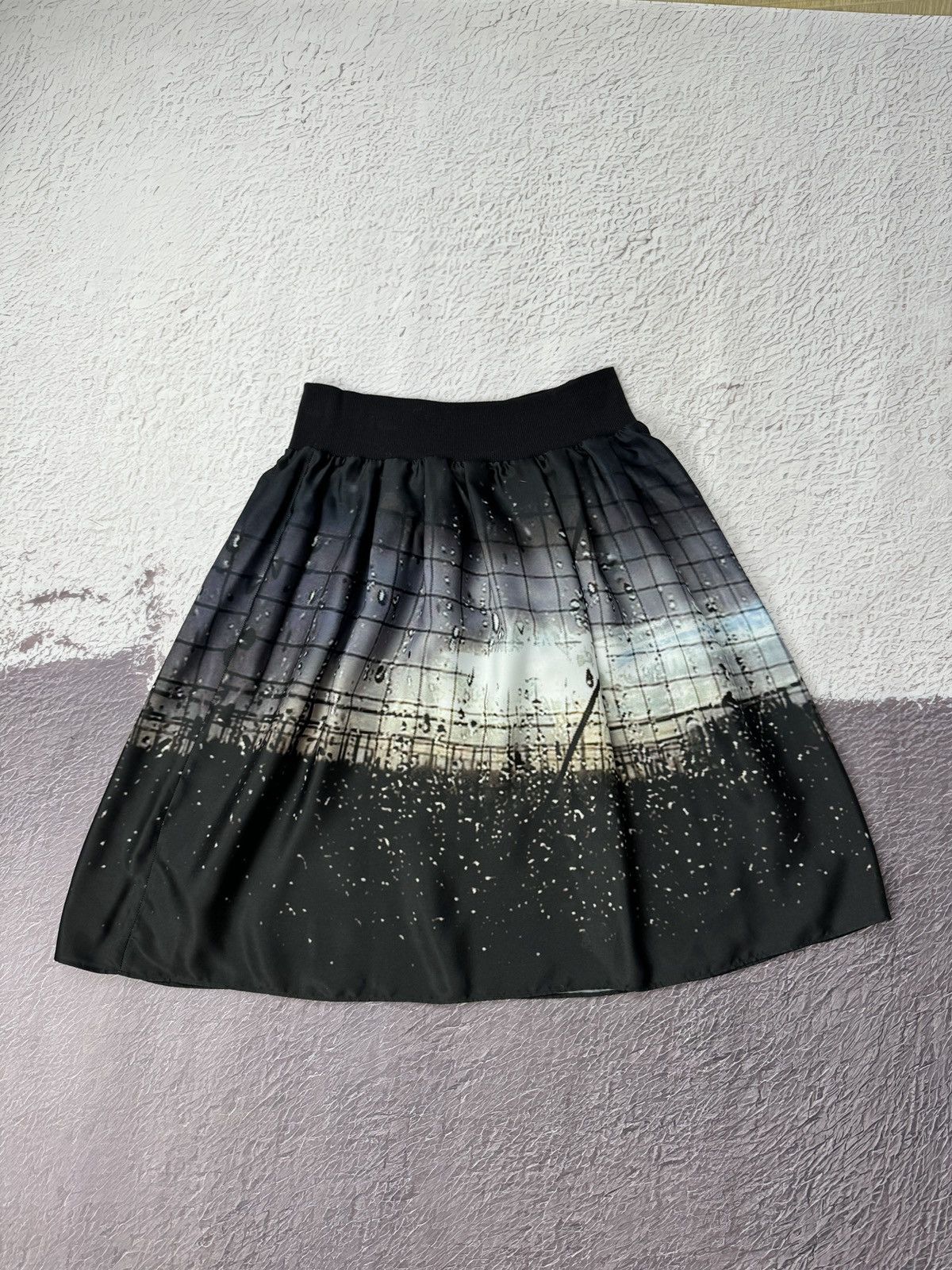 Agnes B. Made in France poly allover print midnight skirt
