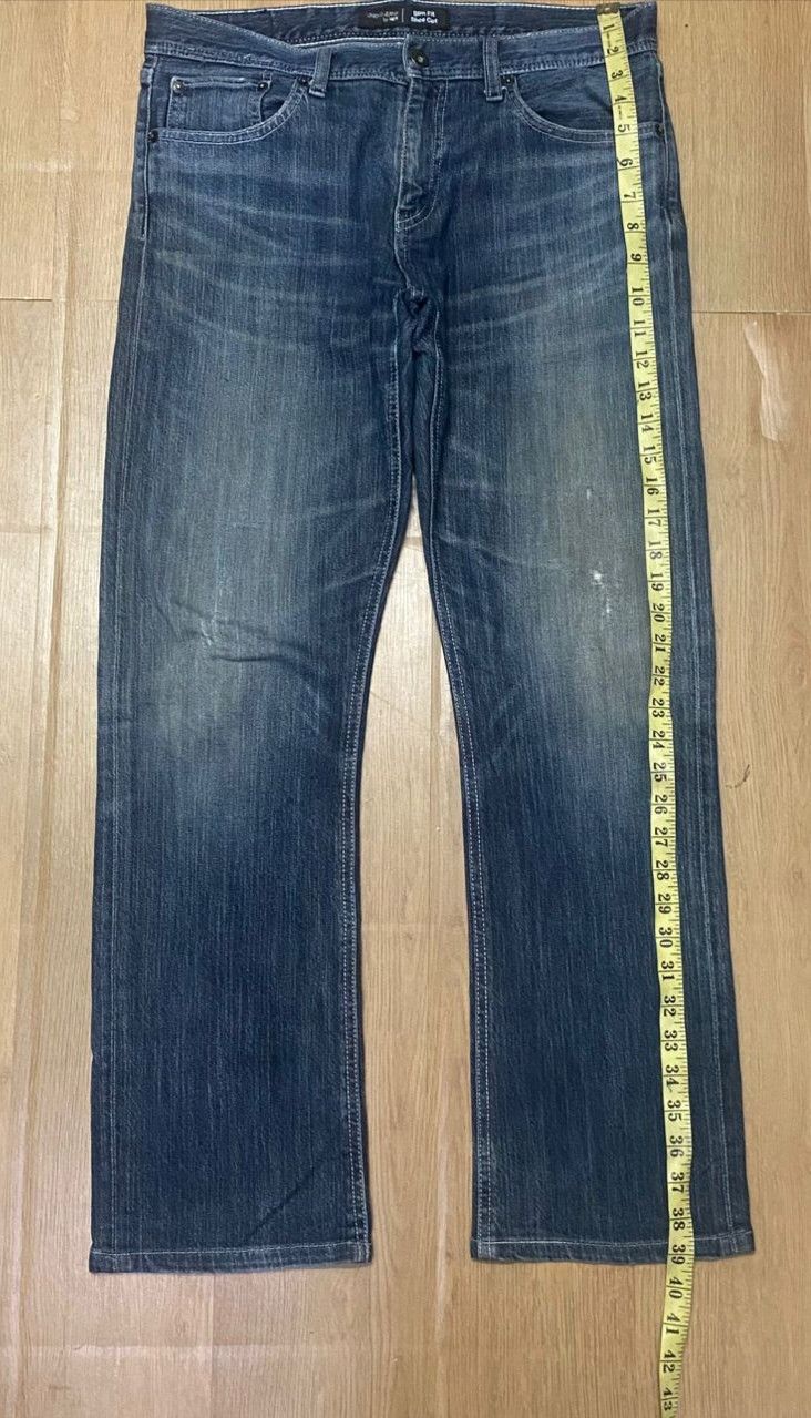 Uniqlo Vintage Uniqlo Jeans Slim Fit Shoe Cut Distressed Denim Size US 32 / EU 48 - 17 Thumbnail