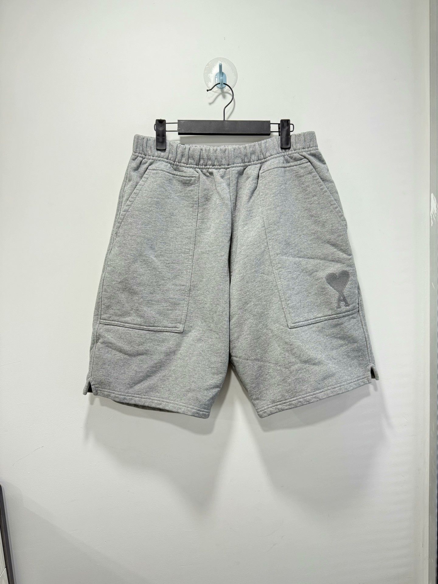 AMI Ami Heart Embroidery Gray Shorts L Size US 30 / EU 46 - 1 Thumbnail