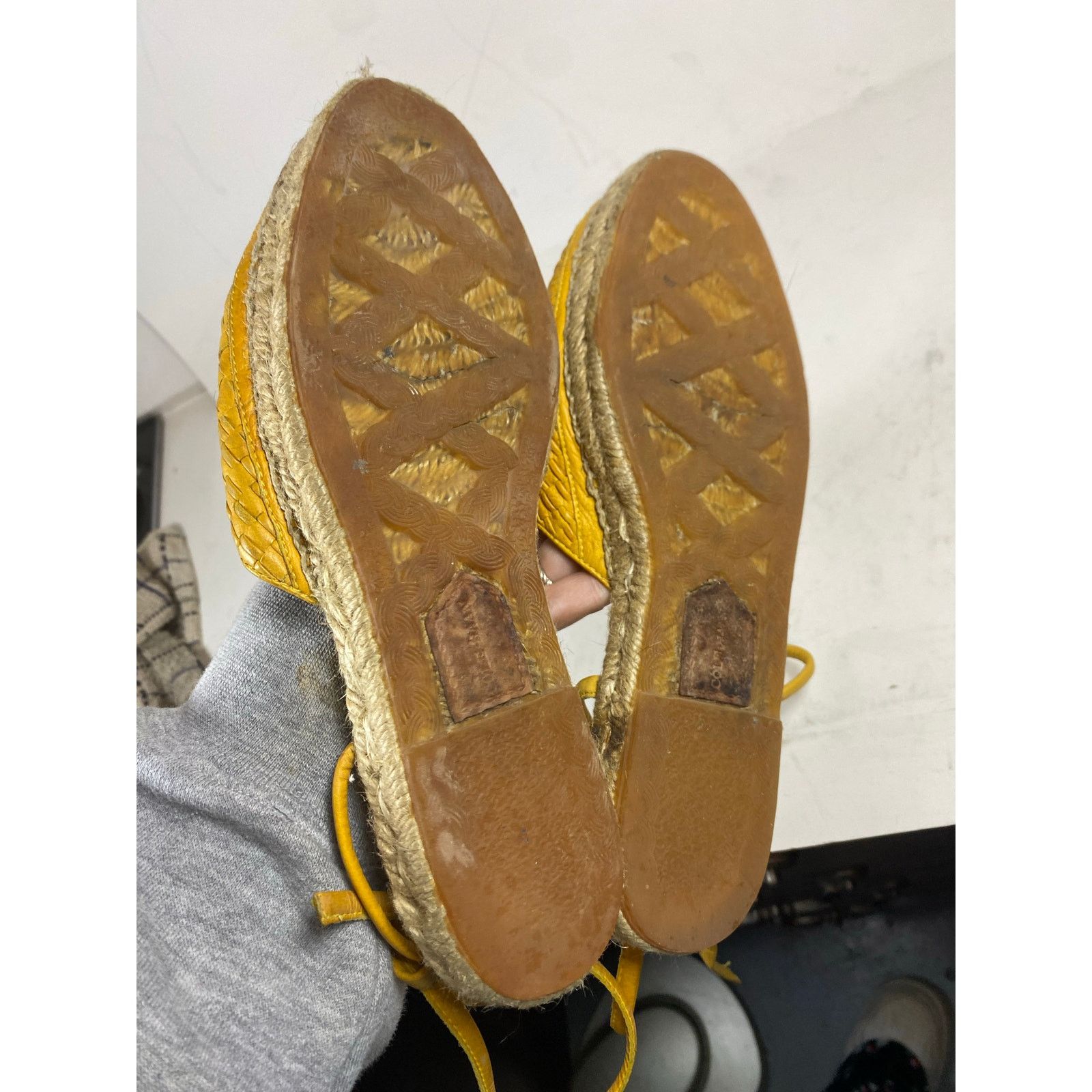 Cole Haan Cole Haan Wrap Around Yellow Sandals 7.5W Size US 7.5 / IT 37.5 - 8 Thumbnail