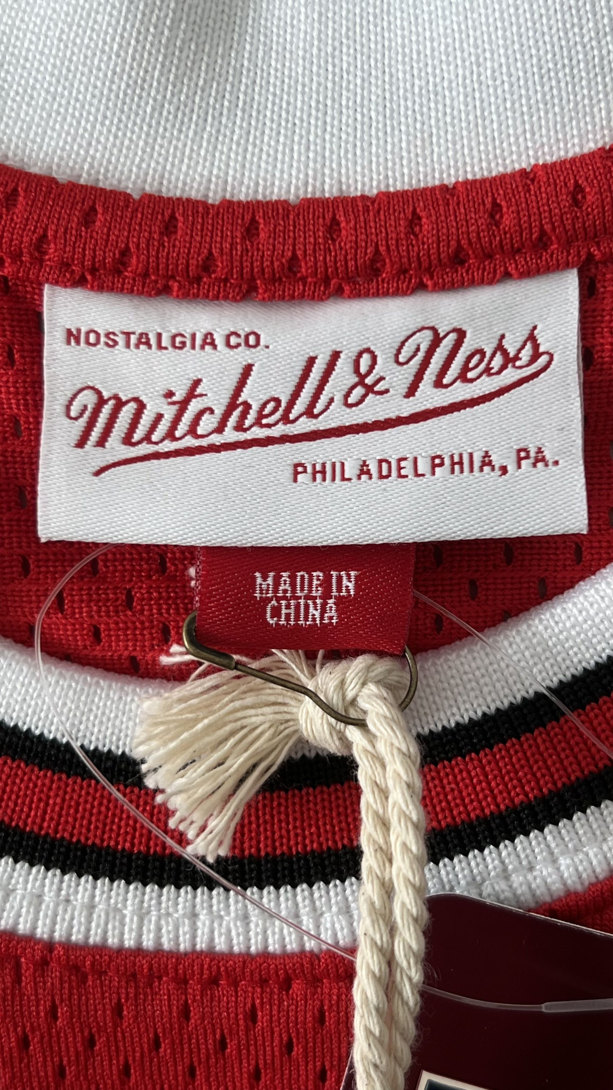 Mitchell & Ness Mitchell & Ness Bulls Michael Jordan Authentic Jersey Size US S / EU 44-46 / 1 - 9 Thumbnail