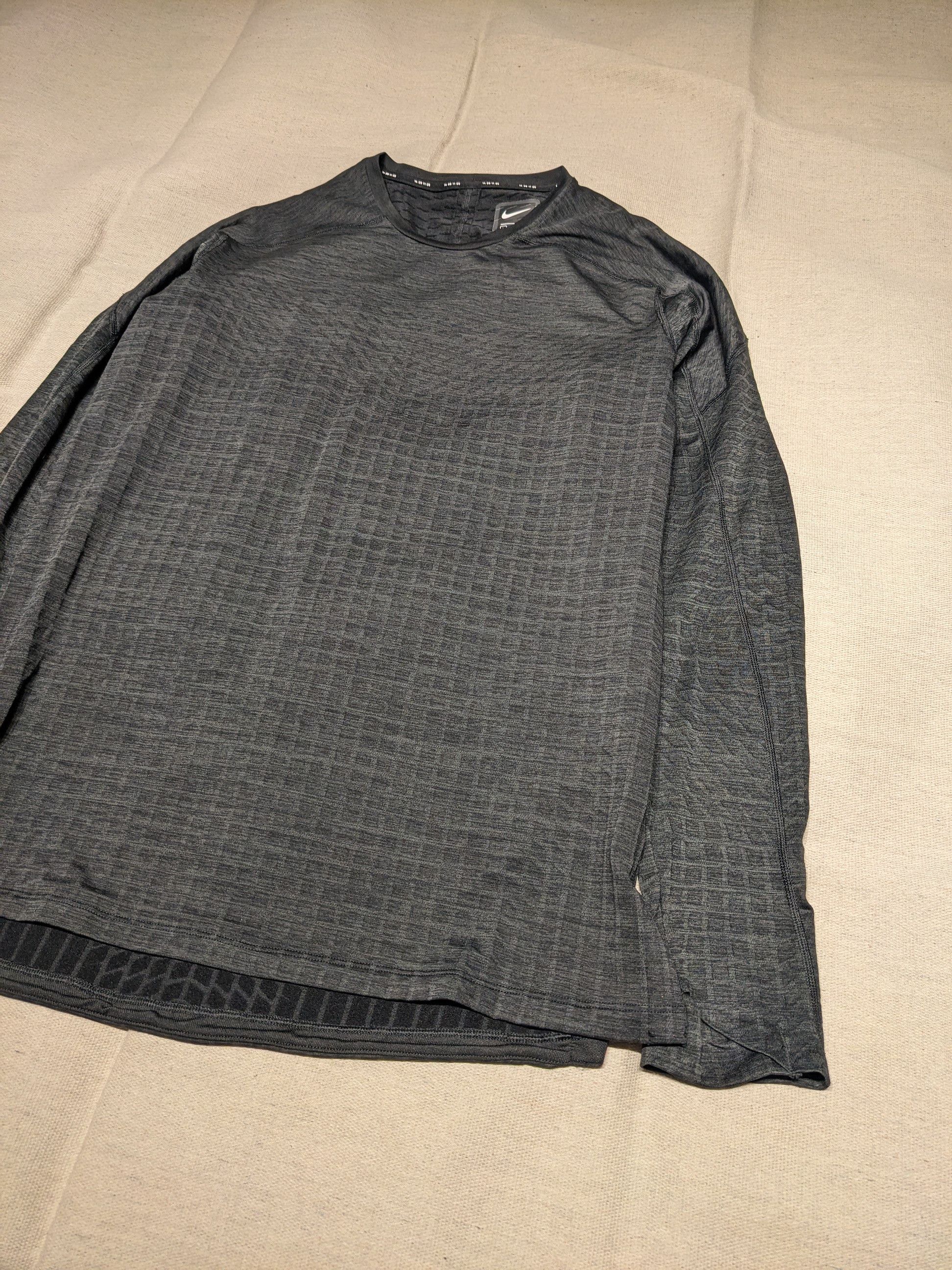 Nike Nike Tech Pack Long Sleeve top men's L Size US L / EU 52-54 / 3 - 2 Thumbnail