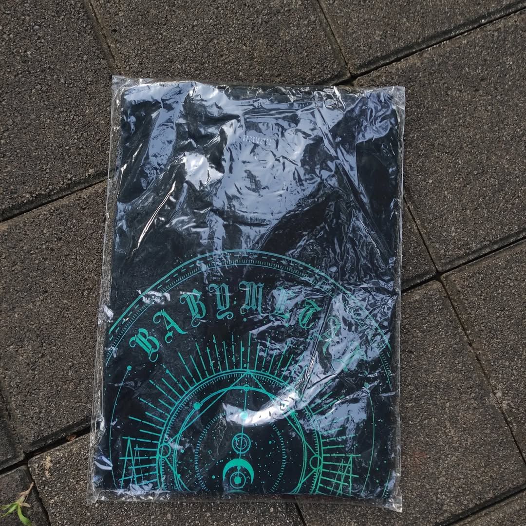 Band Tees BABYMETAL Legend M MOAMETAL Seitansai 2019 Tee Size US L / EU 52-54 / 3 - 5 Thumbnail