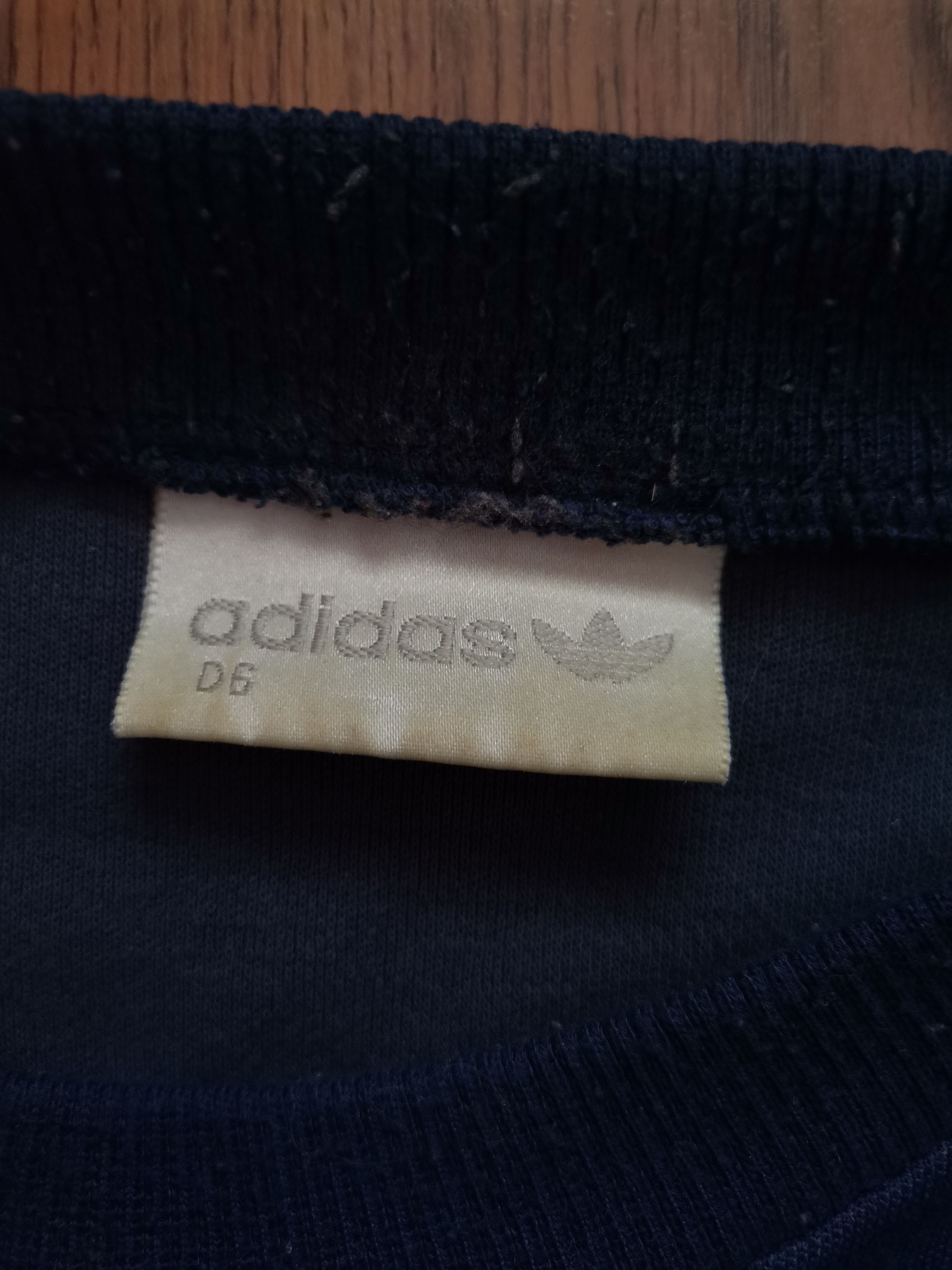 Adidas Vintage Adidas Sweatshirt Size US L / EU 52-54 / 3 - 3 Thumbnail