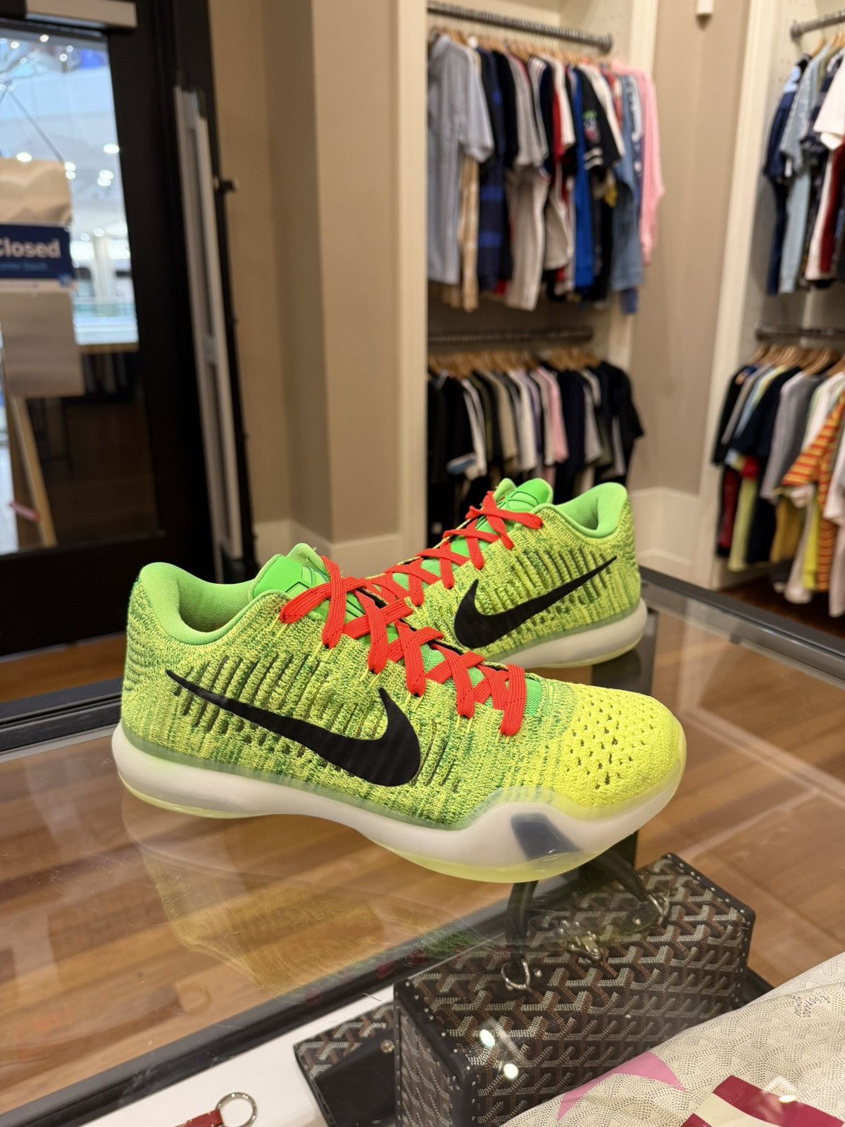 Nike Nike ID. Kobe 10 Elite ‘Grinch’ Size US 8 / EU 41 - 1 Thumbnail