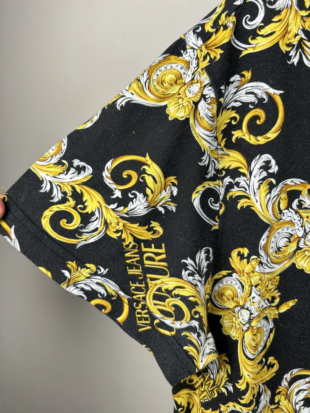 Versace Versace Jeans Couture Monogram Logo T shirt Size L / US 10 / IT 46 - 3 Thumbnail