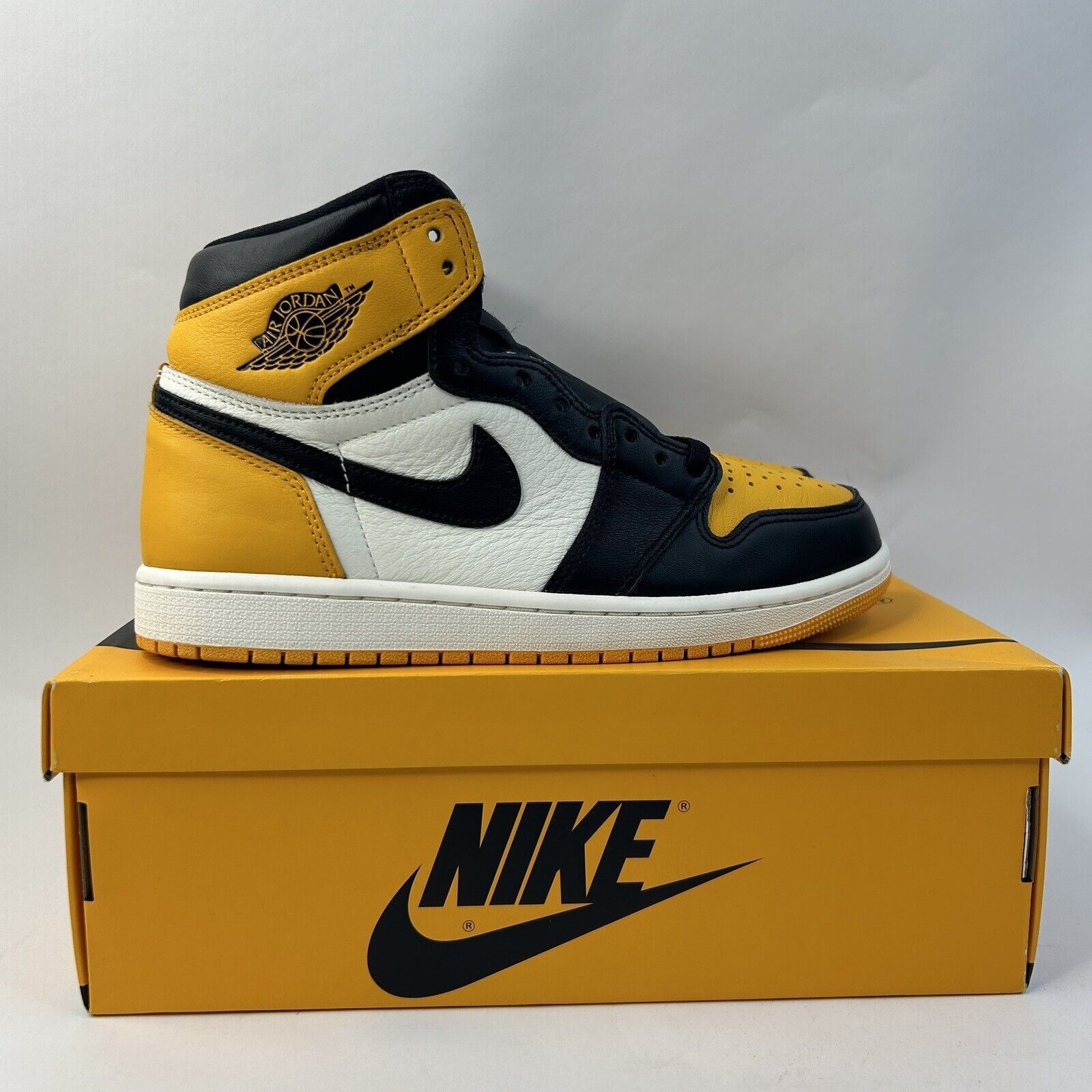 Nike Nike Air Jordan 1 Retro High OG “Yellow Toe/Taxi” 2024 Size US 8 / EU 41 - 4 Thumbnail