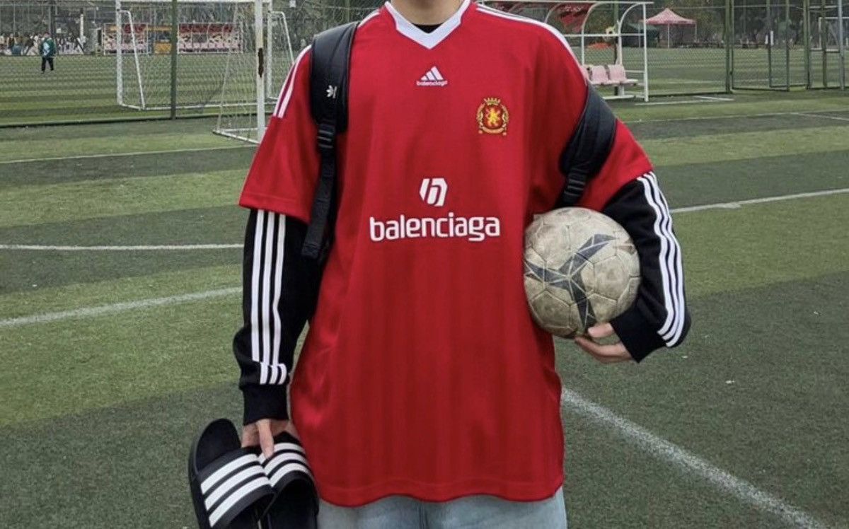 Balenciaga BALENCIAGA X ADIDAS Oversized Soccer Jersey Size US M / EU 48-50 / 2 - 6 Thumbnail