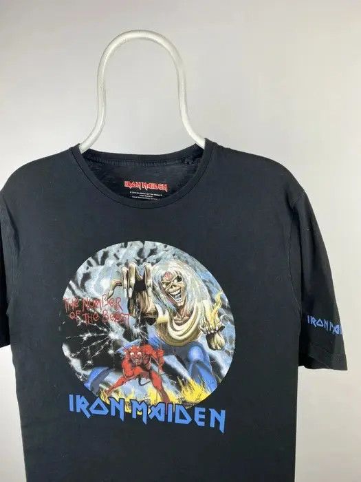 Iron Maiden Iron Maiden T-shirt rock tee band tee size Large black Size US L / EU 52-54 / 3 - 2 Thumbnail