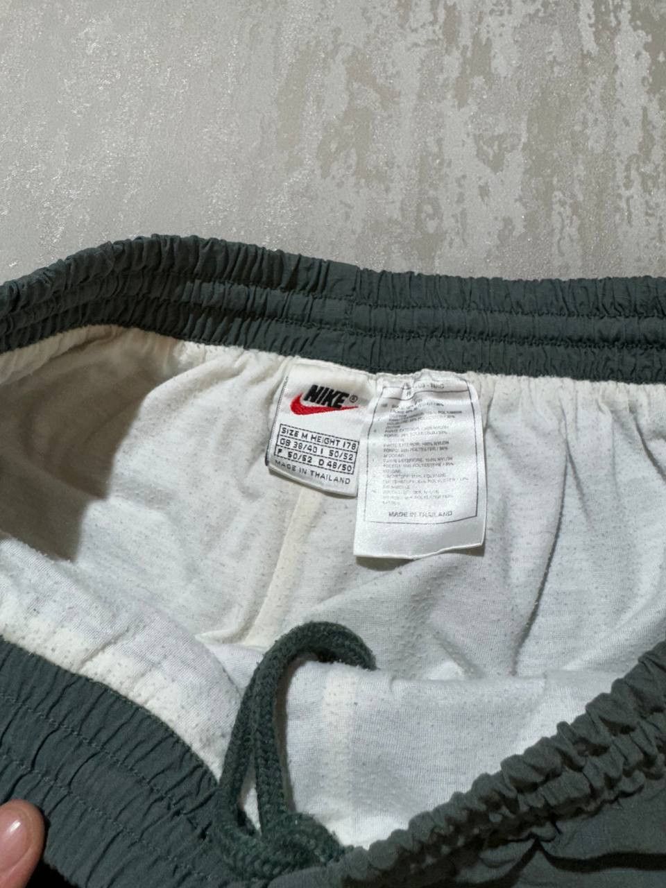 Nike × Vintage Vintage Nike Nylon Track Pants Green size M Size US 32 / EU 48 - 8 Thumbnail