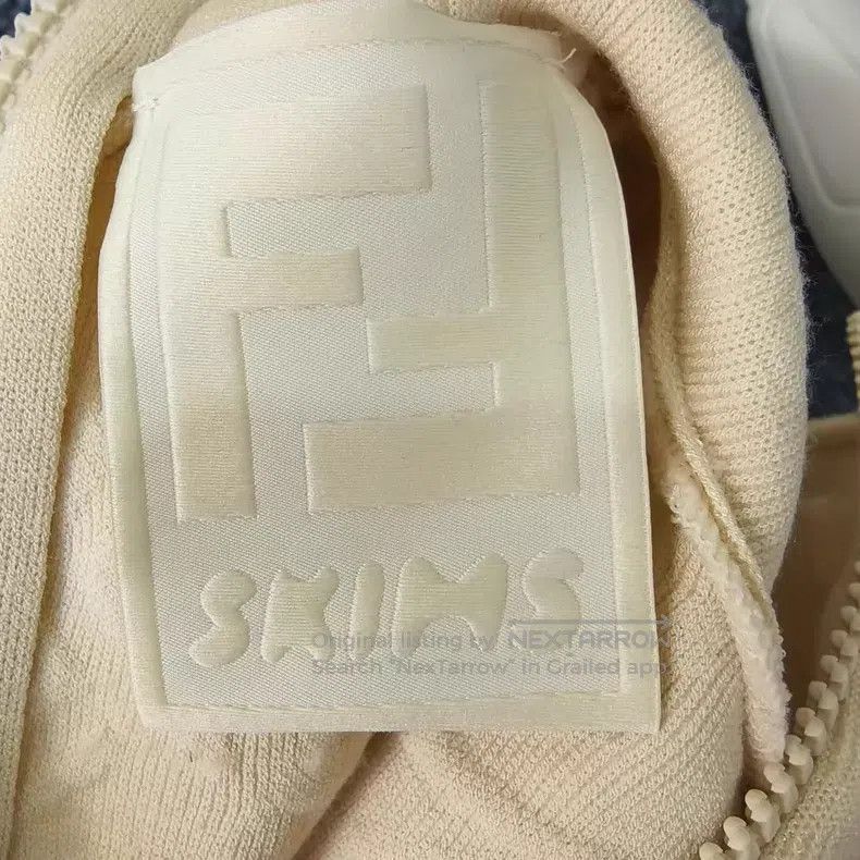Fendi Fendi Off-white embossed full-printed logo dress Size XS / US 0-2 / IT 36-38 - 3 Thumbnail