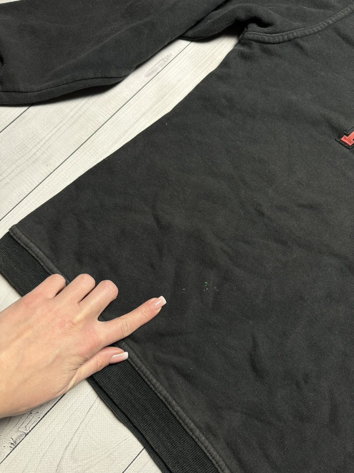 Nike × Vintage Vintage Nike sweatshirt logo size m women's black Size M / US 6-8 / IT 42-44 - 5 Thumbnail