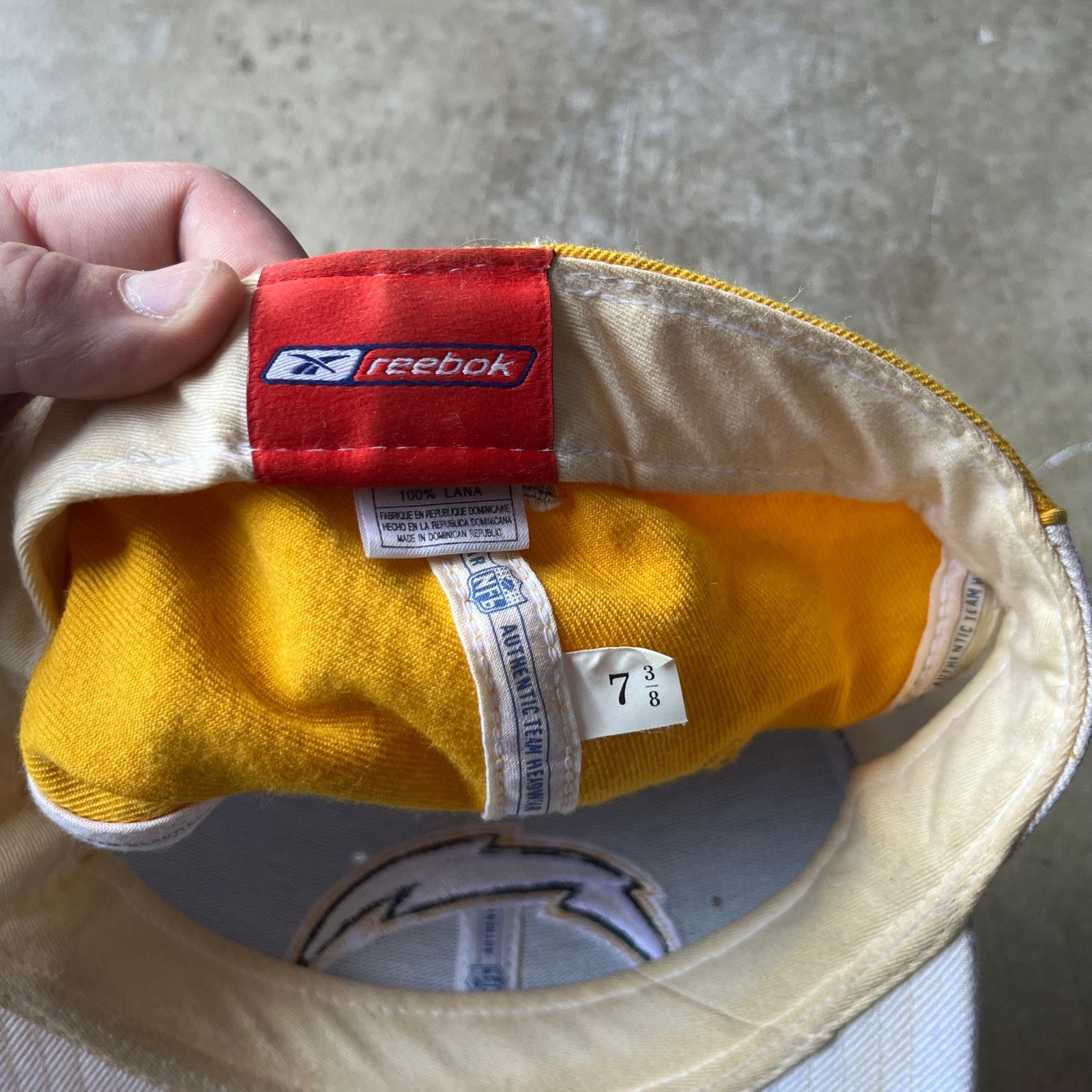 Vintage LOS ANGELES CHARGER FITTED HAT 7 3/8 REEBOK 00S Size ONE SIZE - 7 Thumbnail