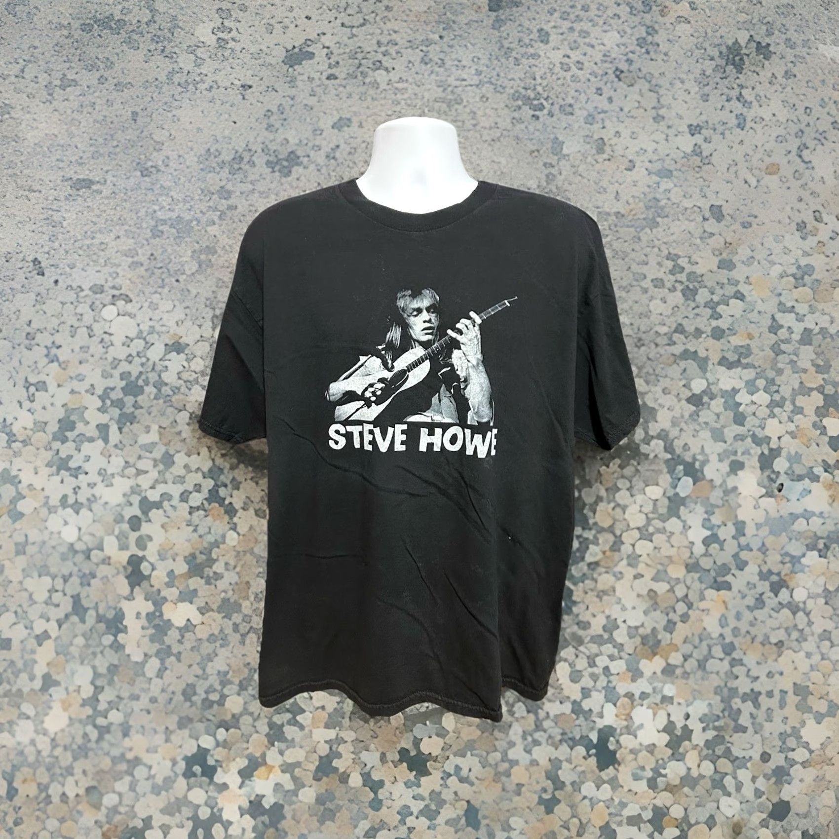 Vintage VINTAGE Steve Howe Shirt Men XL Black Short Sleeve Front Graphic Guitarist Rock Band Size US XL / EU 56 / 4 - 6 Thumbnail