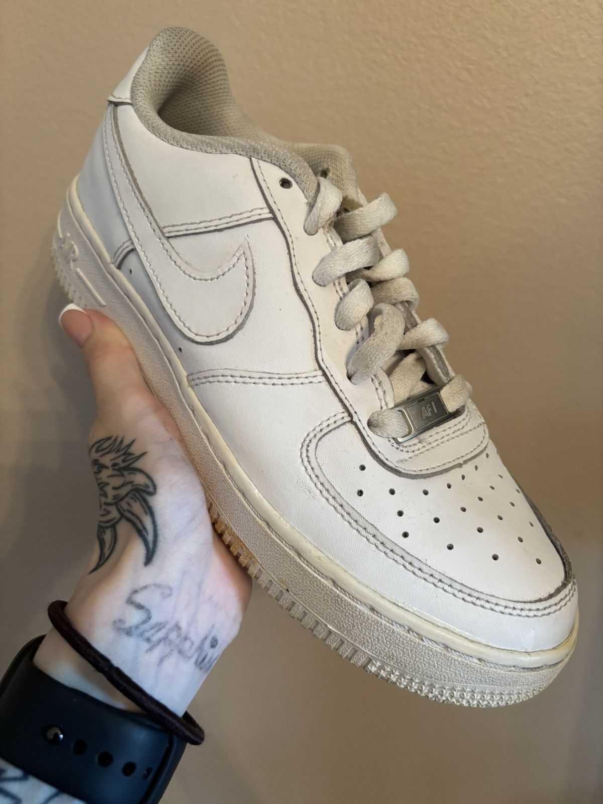 Nike Nike Air Force 1 LE GS 'Triple White' Size US 5 / EU 37 - 2 Thumbnail