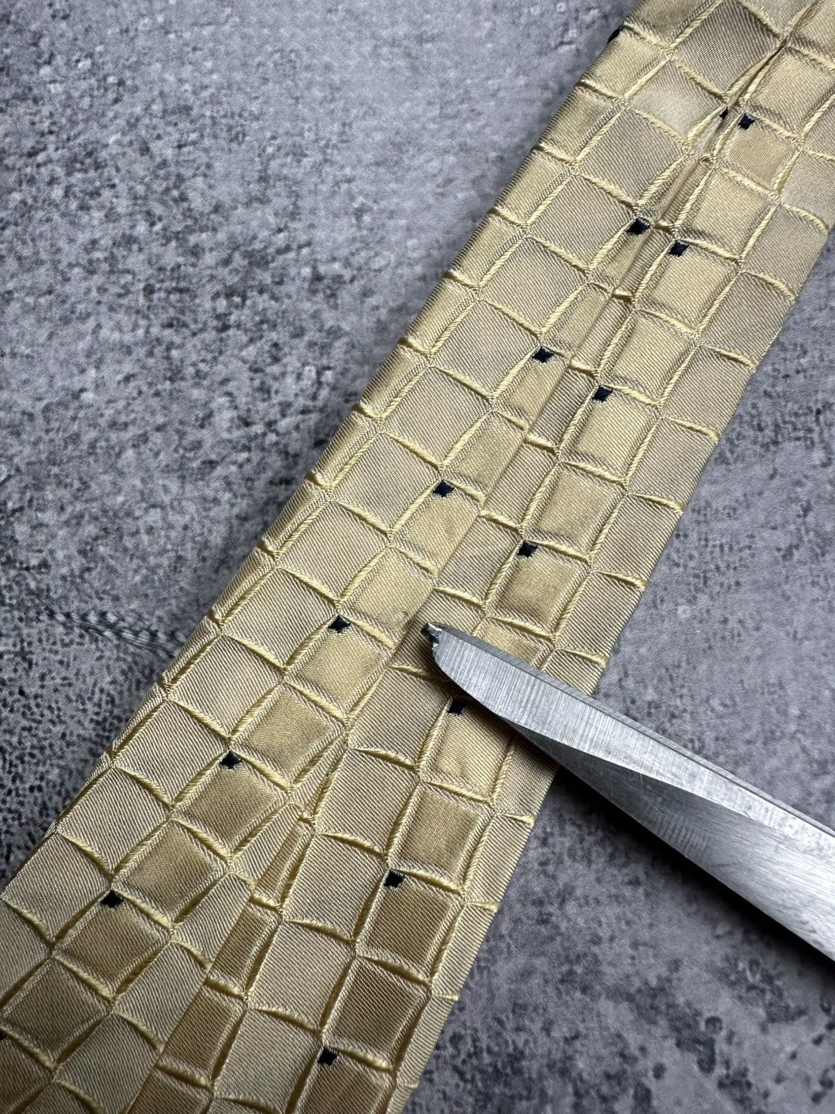 Zilli Zilli Gold Chain Logo Tie Pure Silk Italy Old Money Necktie Size ONE SIZE - 12 Thumbnail