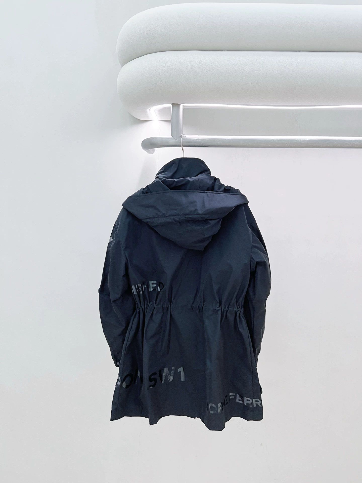 Burberry Burberry Pre-Owned Black Logo Hooded Trench 38 Size XS / US 0-2 / IT 36-38 - 2 Thumbnail