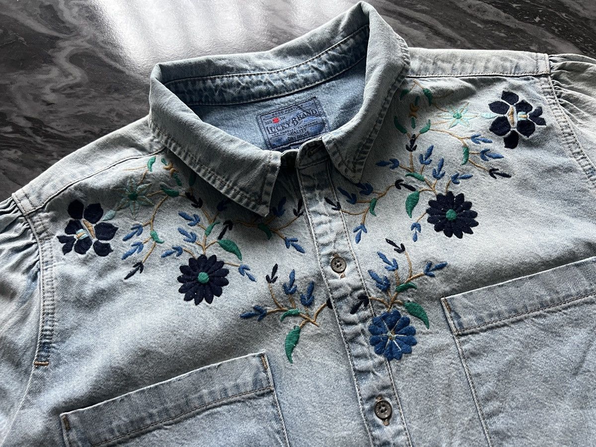 Lucky Brand Lucky Brand : Denim Shirt Flower Embroidered Size US XL / EU 56 / 4 - 8 Thumbnail