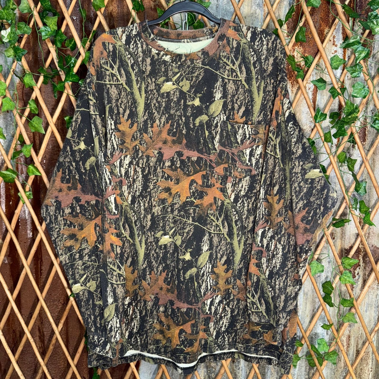 Realtree vintage y2k Canyon Trail real tree aop camo pocket LS tshirt Size US XXL / EU 58 / 5 - 3 Thumbnail