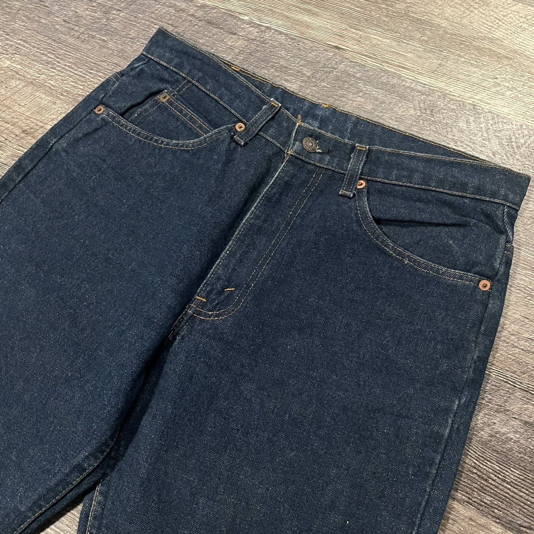 Levi's VINTAGE Levi's Jeans 20517 0217 Denim Blue 30x36 Zipper Men’s Regular 20517 0217 NWOT Scovill Zipper Denim Cotton United States Mens Size US 30 / EU 46 - 6 Thumbnail