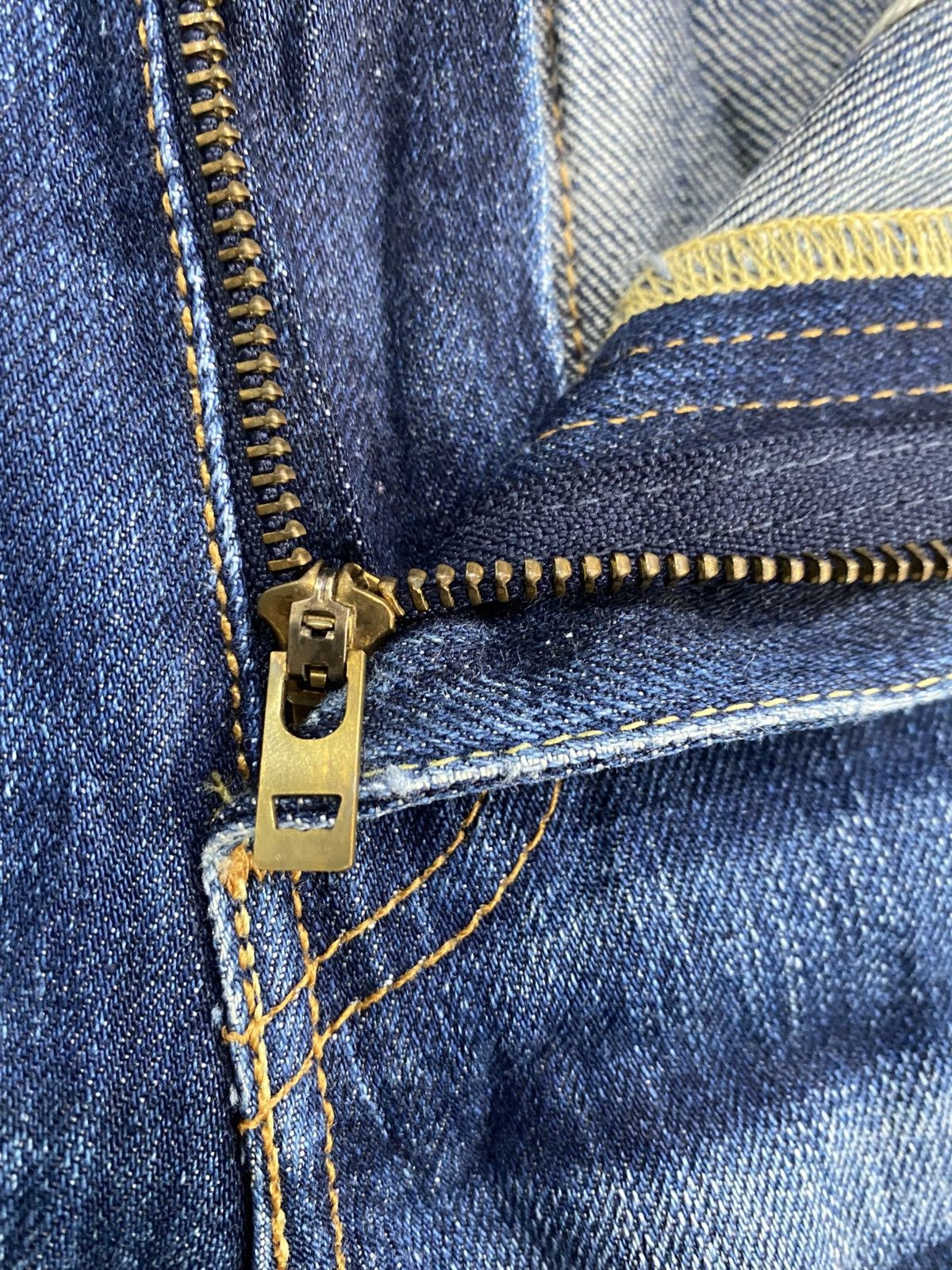 Levi's Levi’s 502 Taper – Classic Fit, Modern Look Size US 33 - 7 Thumbnail