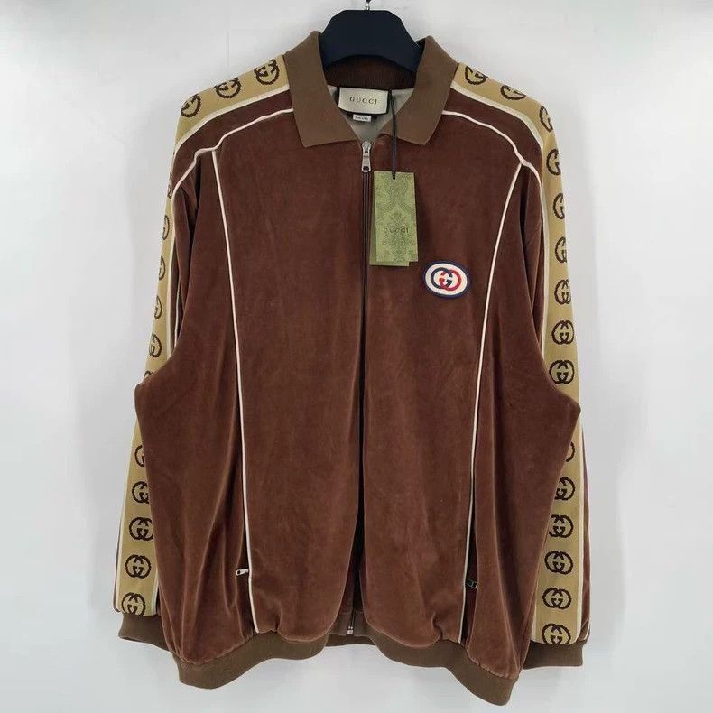 Gucci Gucci Brown string logo plush jacket 2505-Nextarrow Size US M / EU 48-50 / 2 - 1 Thumbnail