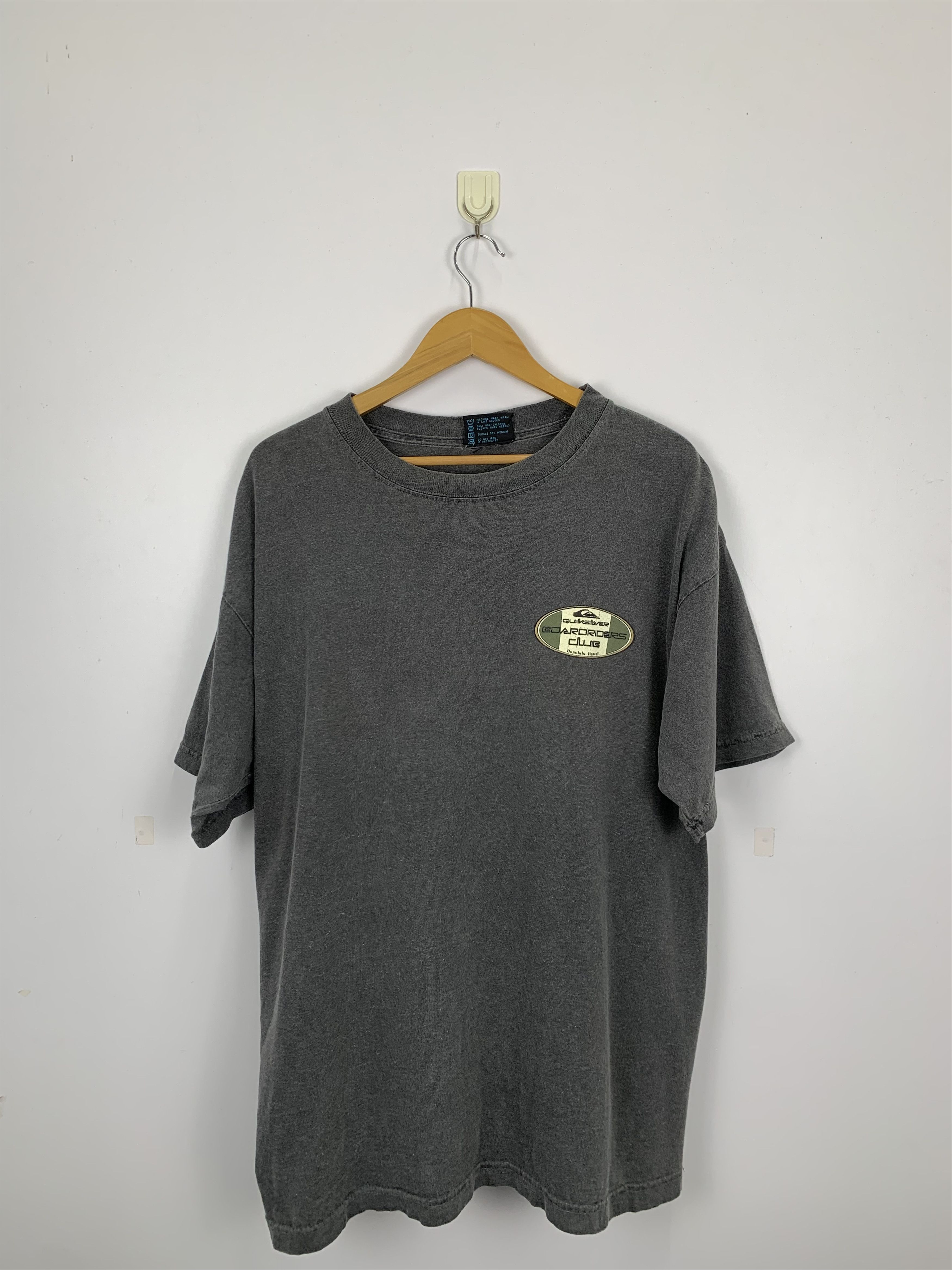 Quiksilver Vintage 90s Sun Faded Quiksilver Boardriders Club Tee TA0170 Size US M / EU 48-50 / 2 - 3 Thumbnail