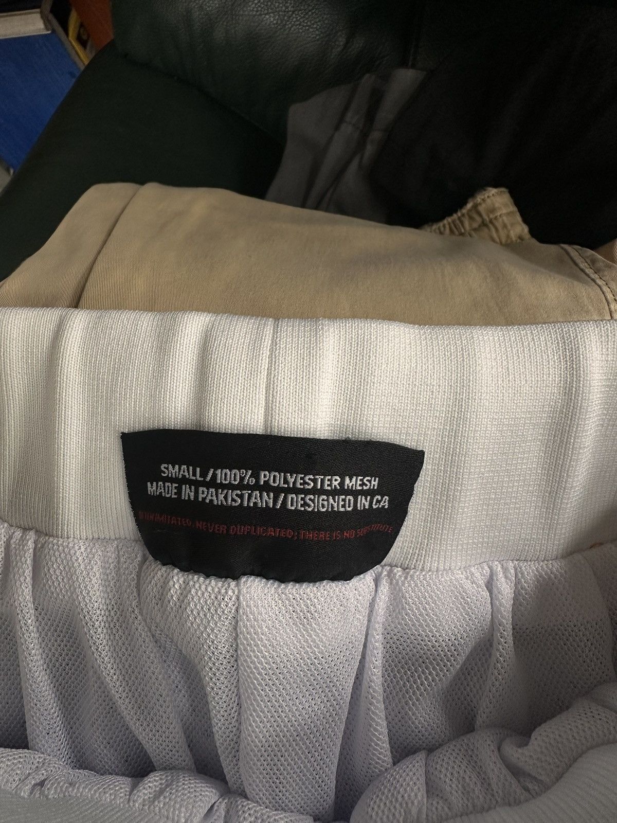 Collect and Select Collect shorts (Phoenix) Sz small Size US 32 / EU 48 - 2 Thumbnail