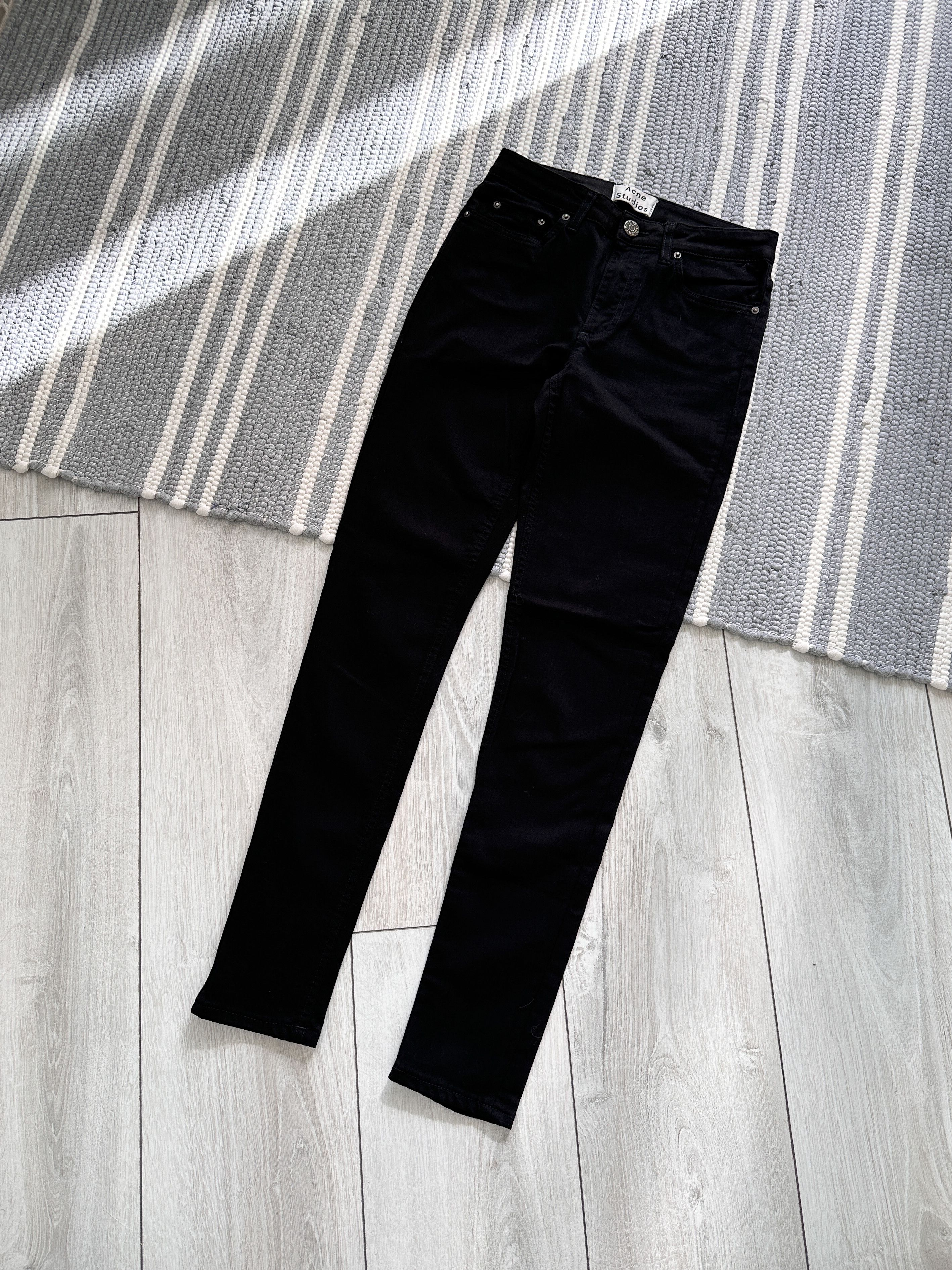 Acne Studios Acne Studios Skin 5 Black Denim Pants Jeans Size 26" / US 2 / IT 38 - 1 Thumbnail