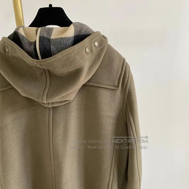 Burberry Burberry Mid-Length Wool Coat for Women. Size M / US 6-8 / IT 42-44 - 3 Thumbnail