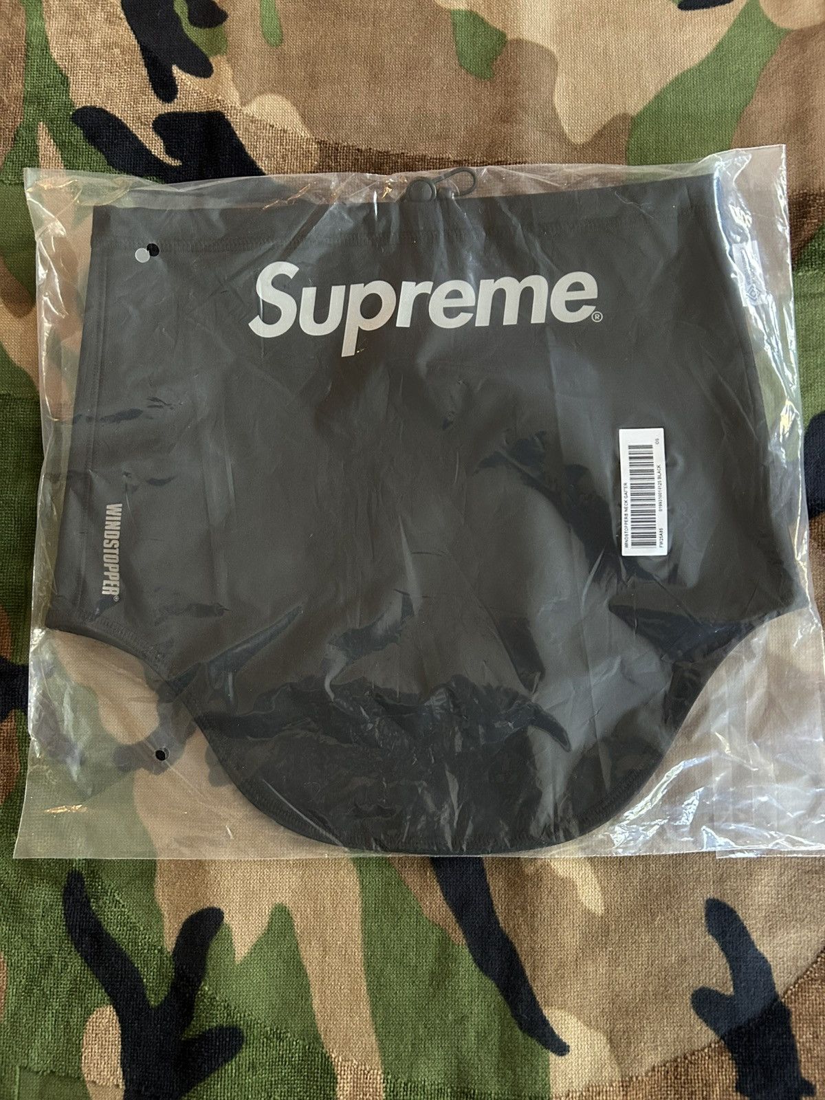 Supreme Supreme Windstopper Neck Gaiter Black FW25 Size ONE SIZE - 4 Thumbnail