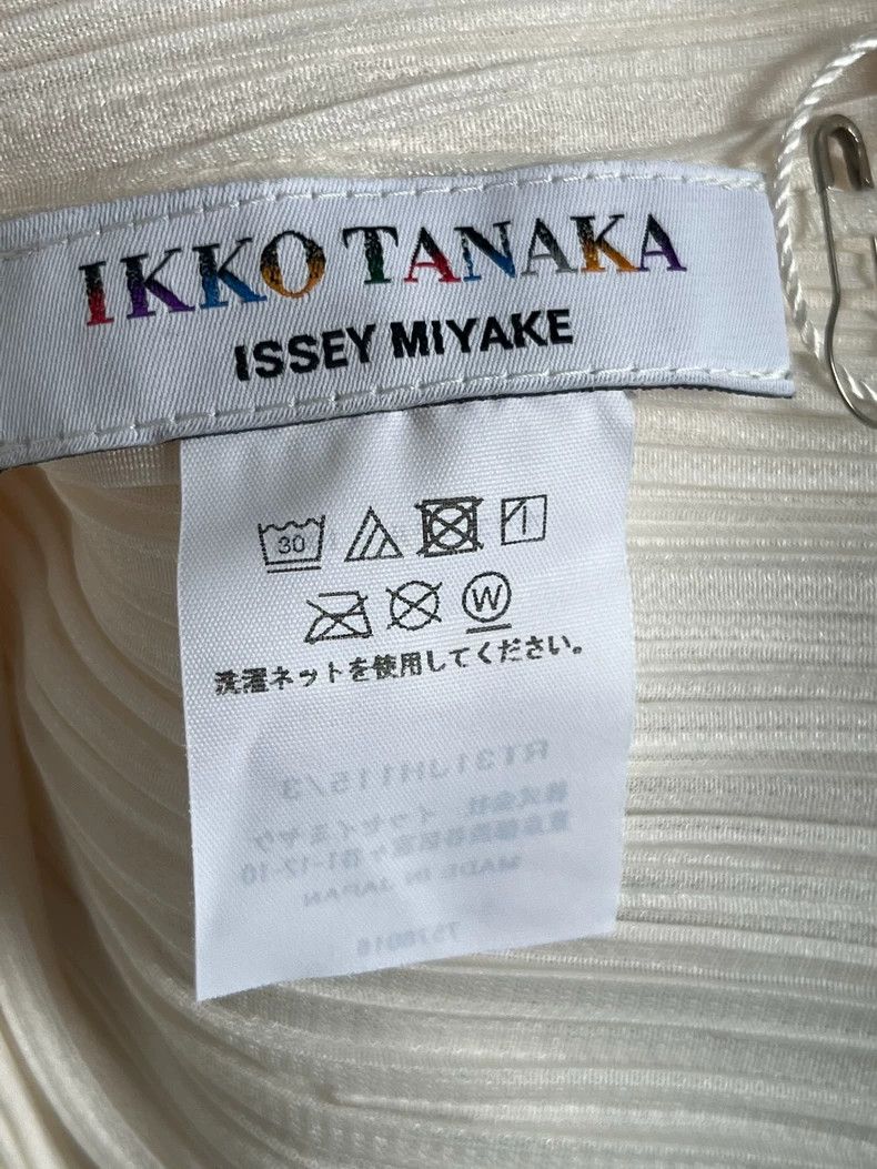 Issey Miyake Issey Miyake size:3 White pleated dress Size S / US 4 / IT 40 - 3 Thumbnail