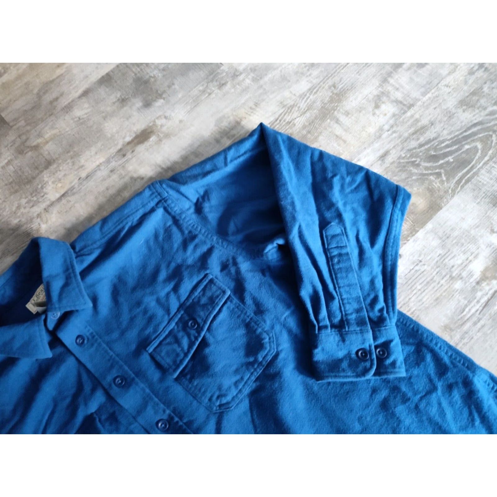 Vintage VINTAGE L.L. Bean Heavyweight Chamois Cloth Button-Up Shirt Adult Large Regular Navy Blue Casual Mens Size US L / EU 52-54 / 3 - 3 Thumbnail
