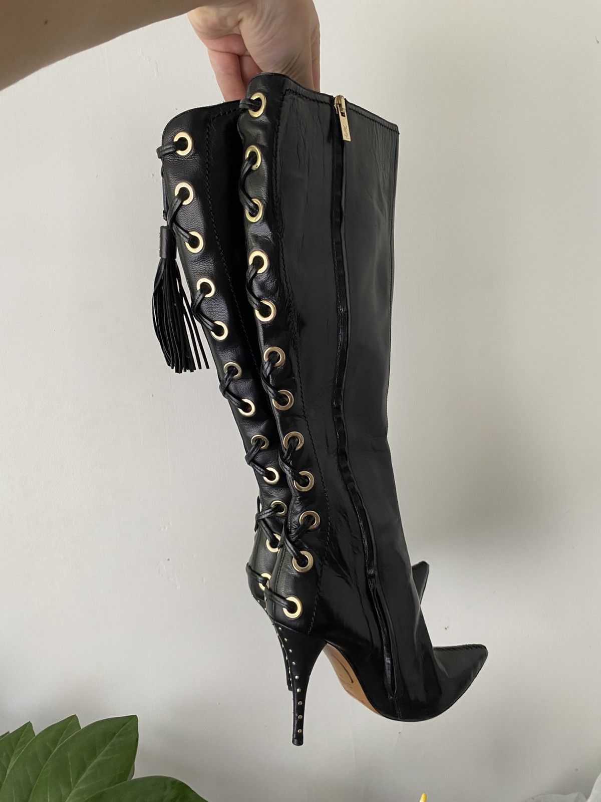 Yves Saint Laurent Yves Saint Laurent Vintage Avant Garde Hight Boots Size US 7 / IT 37 - 2 Thumbnail