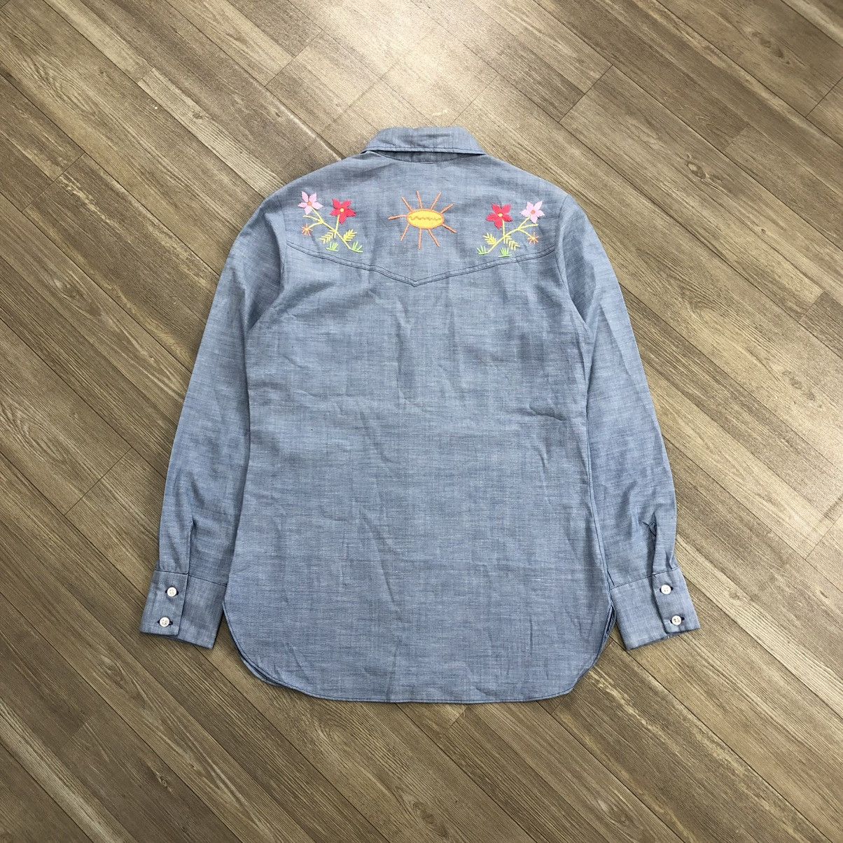 Wrangler 1970s Wrangler Embroidered Pearl Snap Western Shirt Chambray Size US S / EU 44-46 / 1 - 14 Thumbnail
