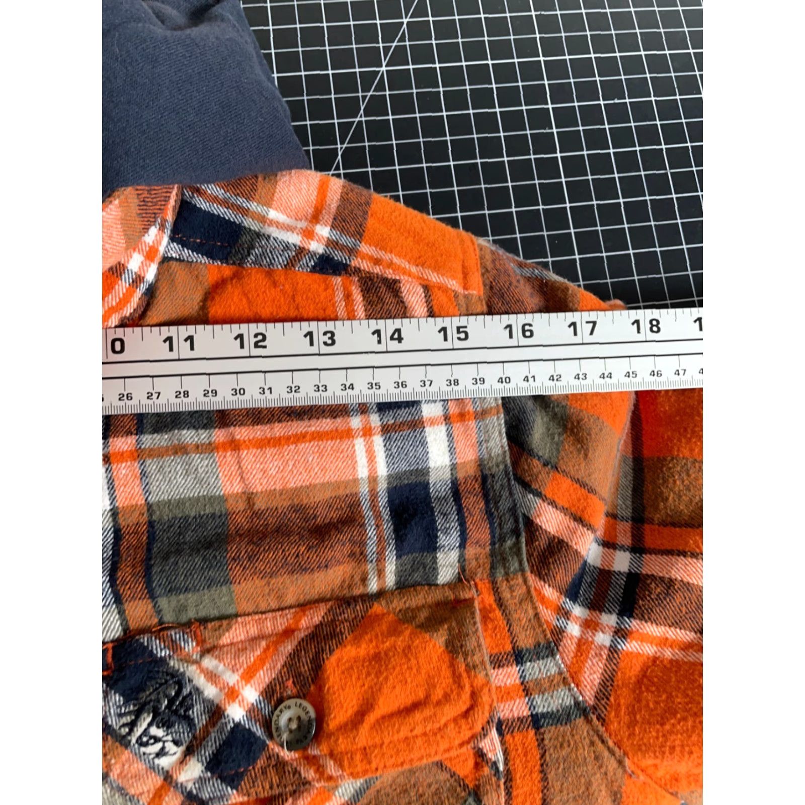 Vintage Legendary Whitetails Jacket Hooded Zip Flannel Orange Plaid Shacket Men's Medium Size US M / EU 48-50 / 2 - 7 Thumbnail