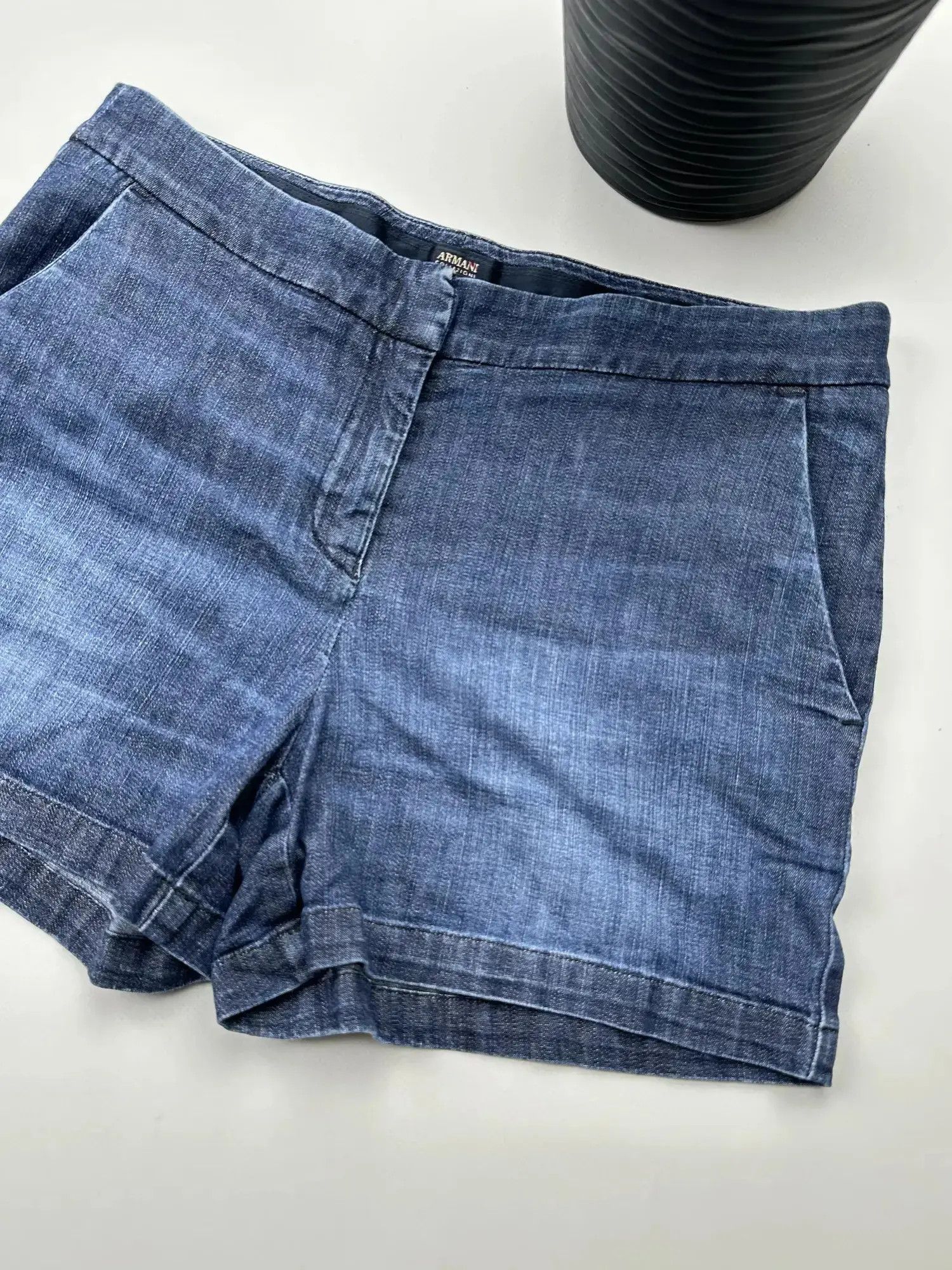 Armani Collezioni Armani Collezioni Vintage Mini Shorts (437) Size 27" / US 4 / IT 40 - 3 Thumbnail