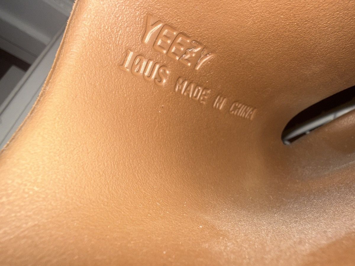 Yeezy Yeezy Slide Flax Size US 10 / EU 43 - 4 Thumbnail