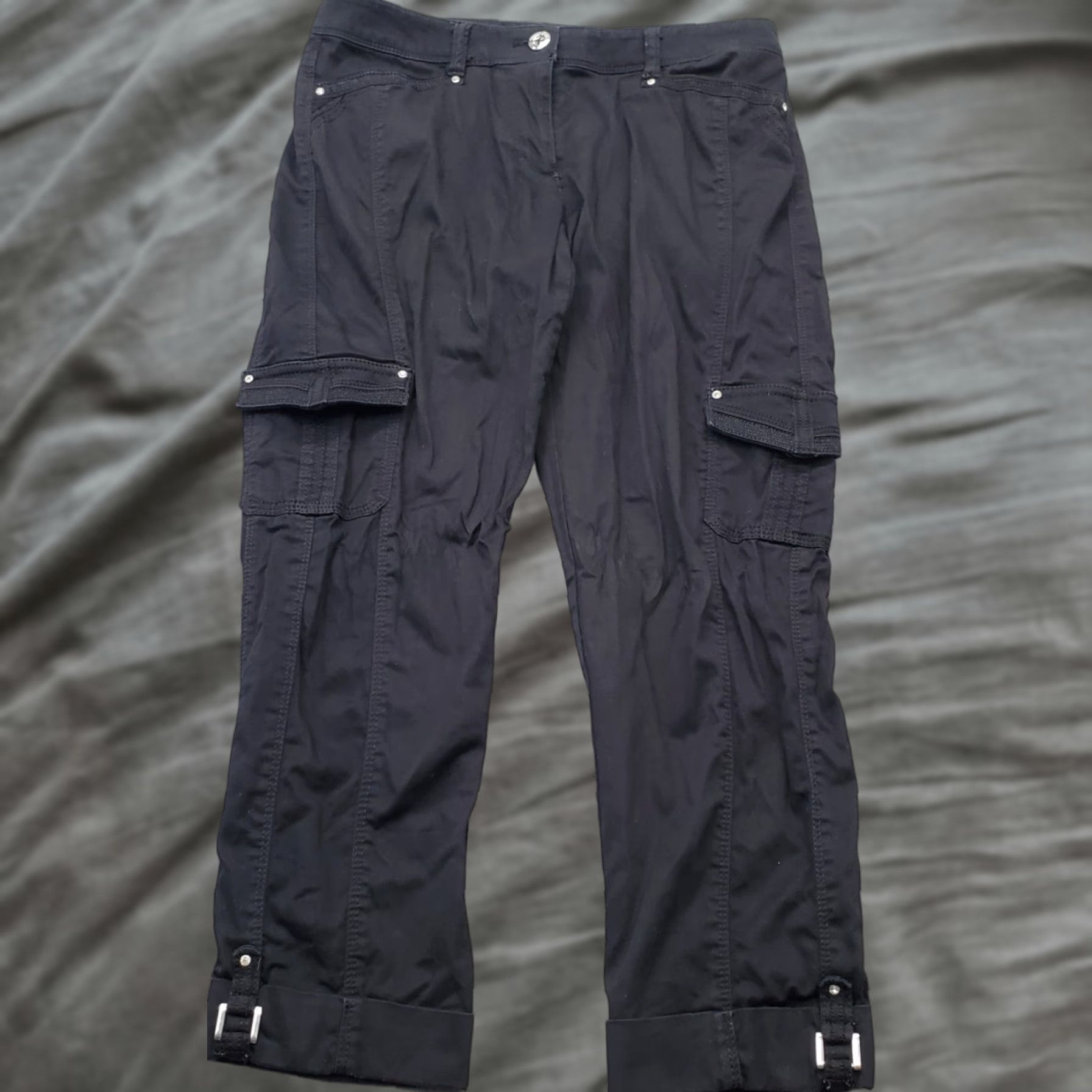 White House Black Market White House Black Market Pants Womens 0 Black Cotton Cargo Utility Flat Front Inseam 23" Regular Size 0 Mens? Size 25" / US 0 / IT 36 - 1 Thumbnail