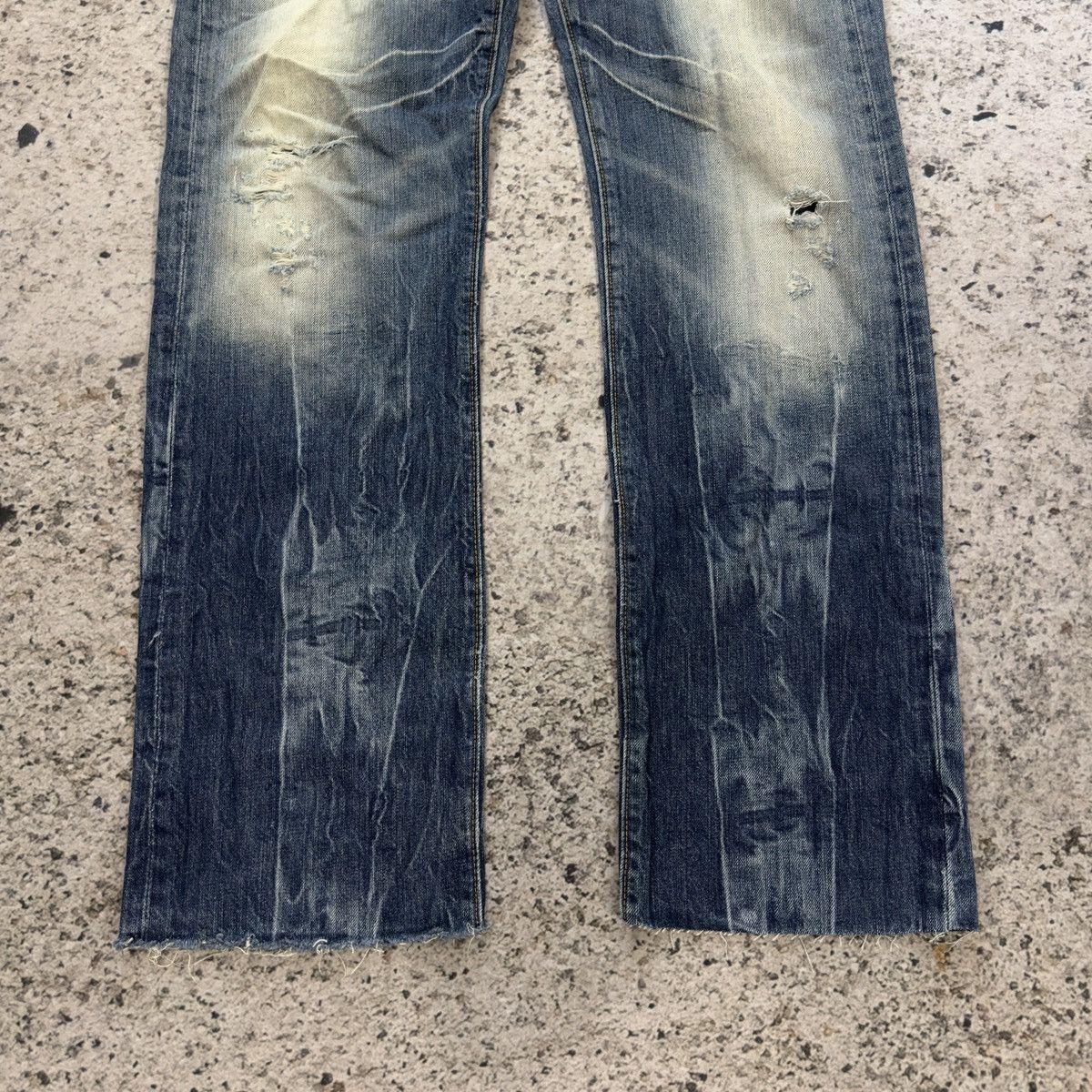 Vintage Levi's 501 Thrashed Sun Faded Distressed Jeans ERD Grunge Size US 34 / EU 50 - 6 Thumbnail