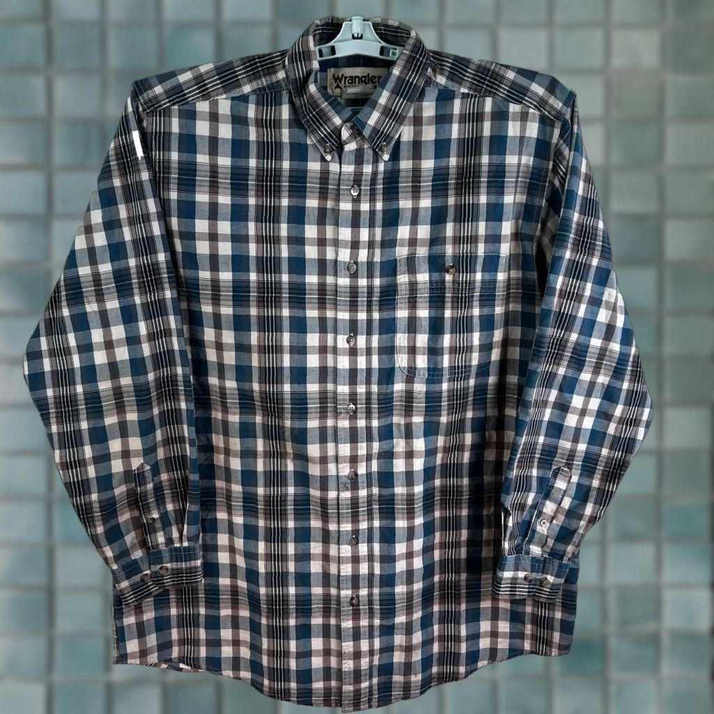 Wrangler VINTAGE? No — Wrangler Rugged Wear Plaid Button-Up Shirt Mens XLT Blue, Cotton Blend, Western Style, Long Sleeve, Pockets, Regular Fit Size US XL / EU 56 / 4 - 1 Thumbnail