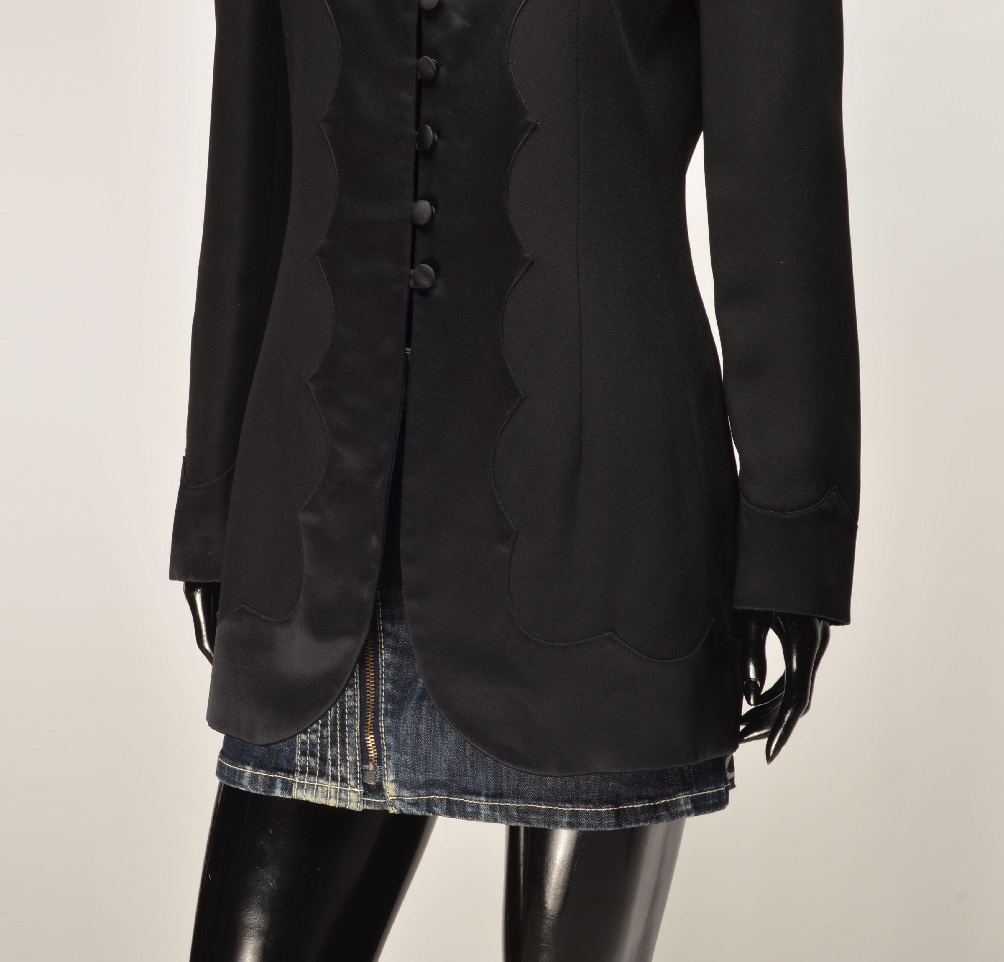 Moschino Vintage Moschino Cheap and Chic Decorated Black Blazer Size M / US 6-8 / IT 42-44 - 3 Thumbnail