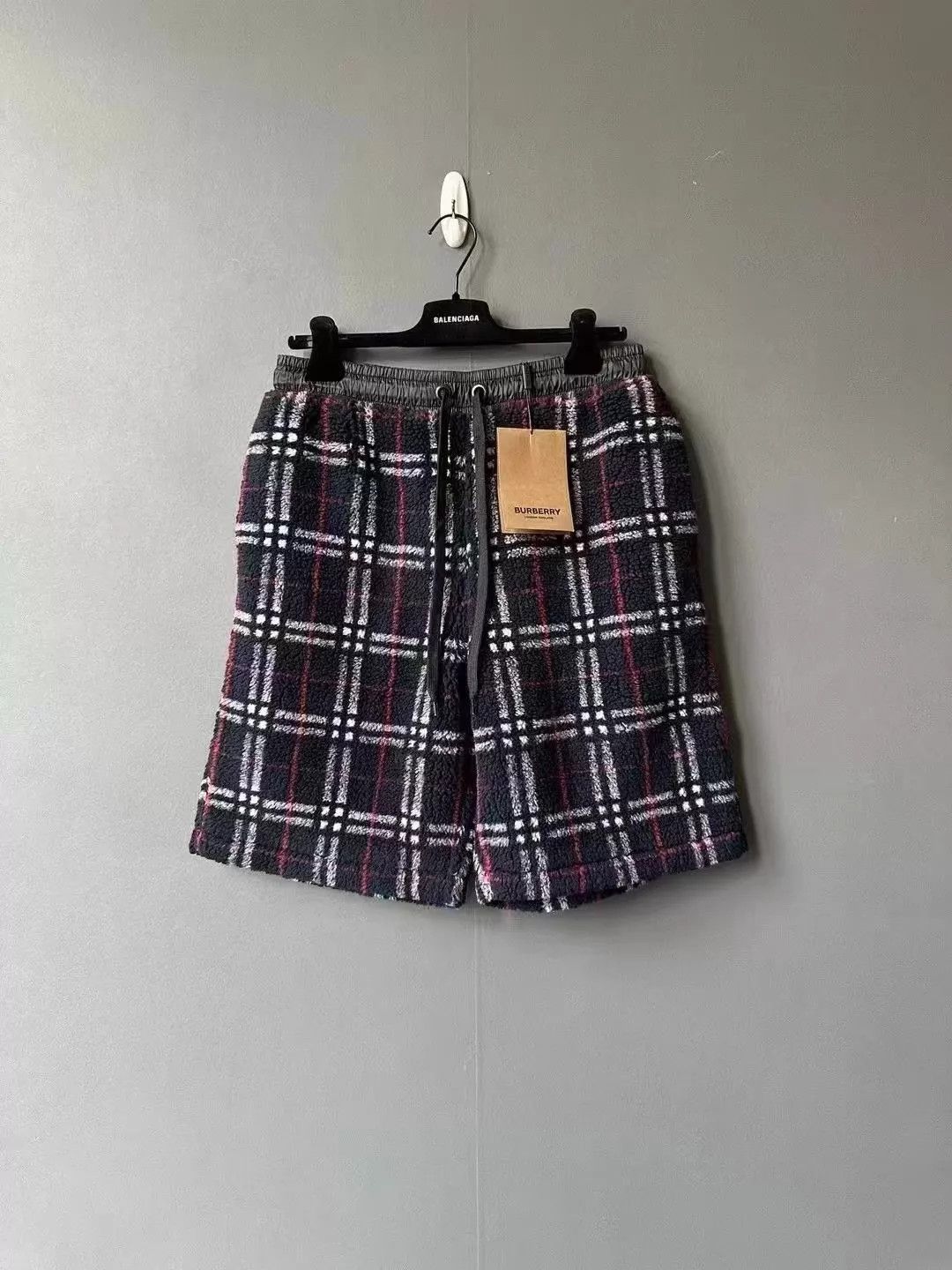 Burberry Burberry Polar Fleece Shorts Size S New Size US 29 - 1 Thumbnail