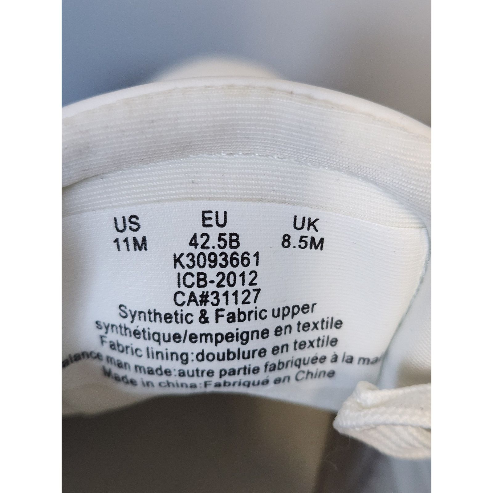 DKNY NWOT DKNY Athletic Sneakers White Size 11 Size US 11 / IT 41 - 7 Thumbnail
